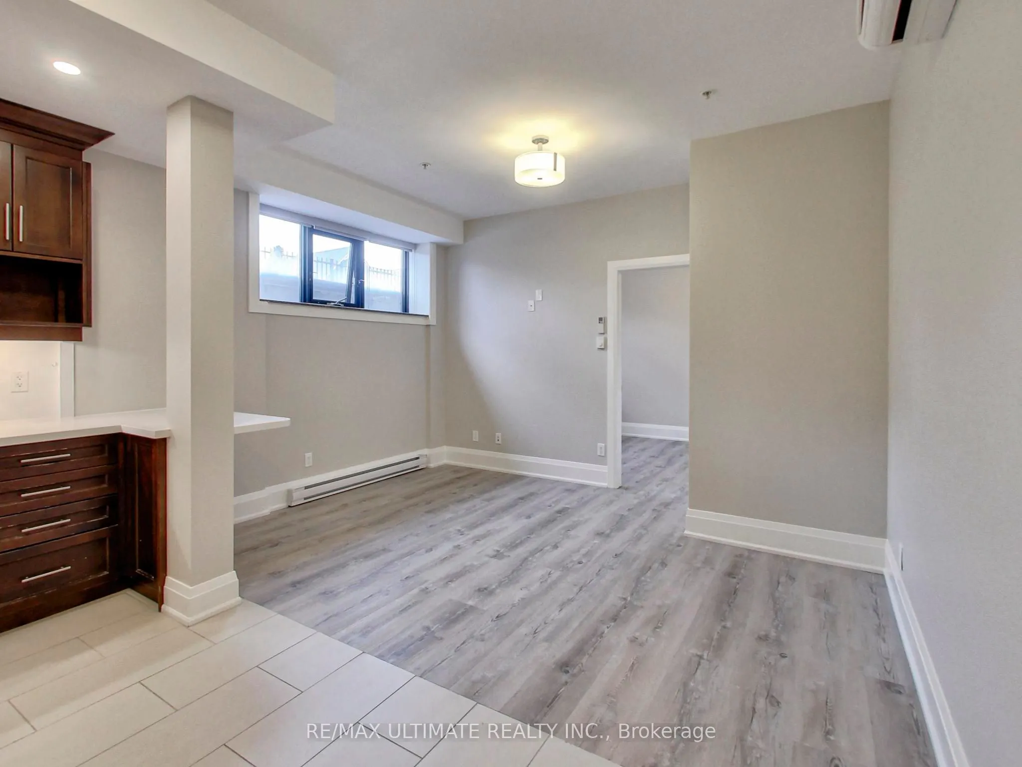 458 Oakwood Avenue, #102
