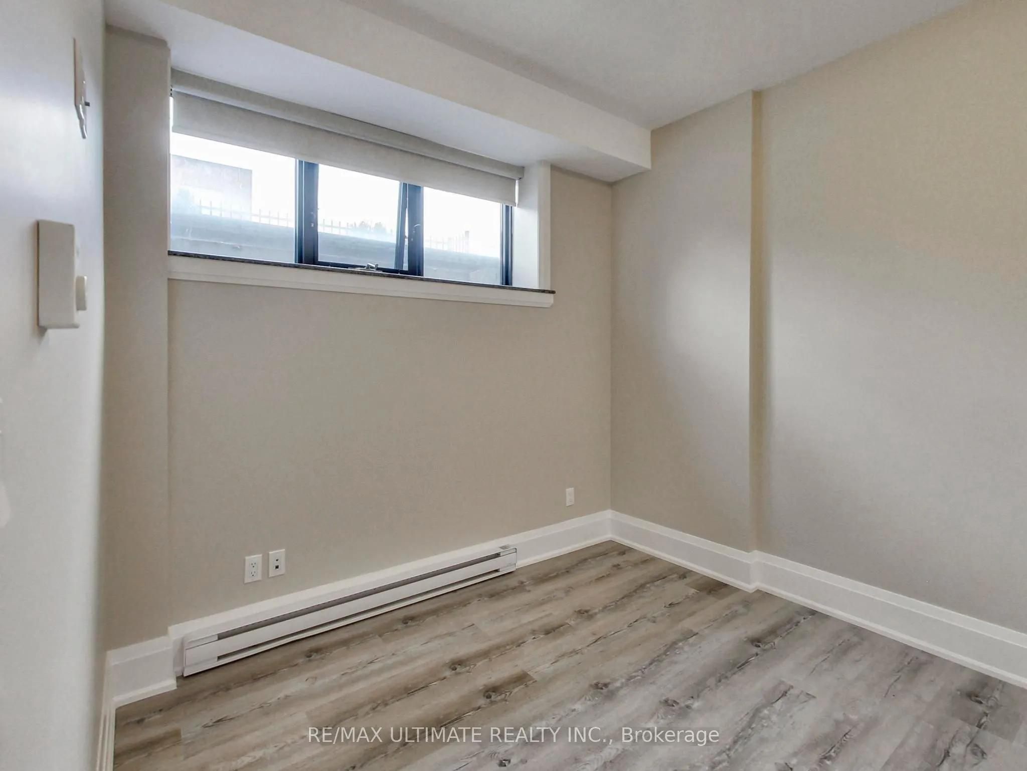 458 Oakwood Avenue, #102