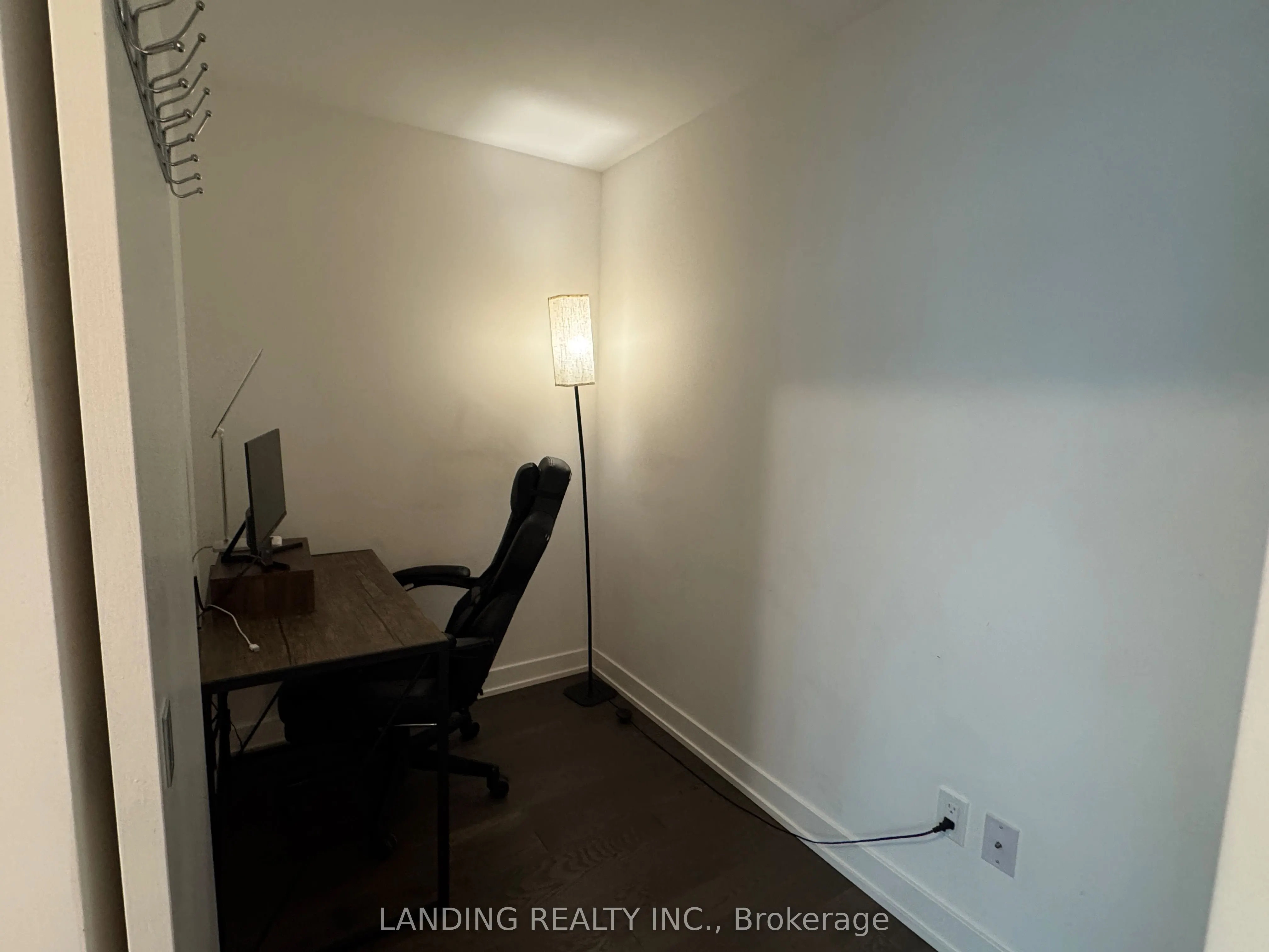 25 Richmond Street E, #904
