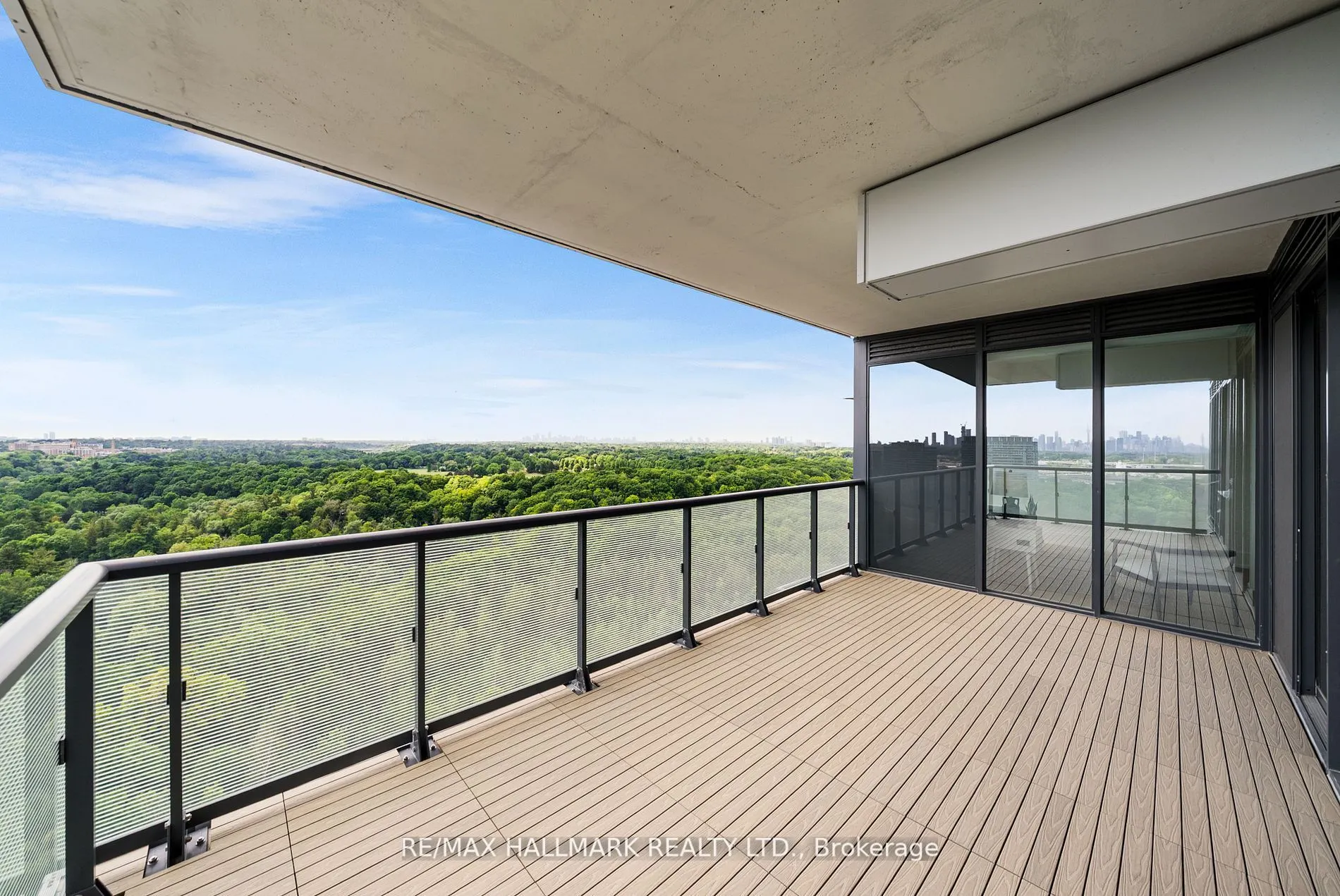 10 Inn On The Park Drive, #1710