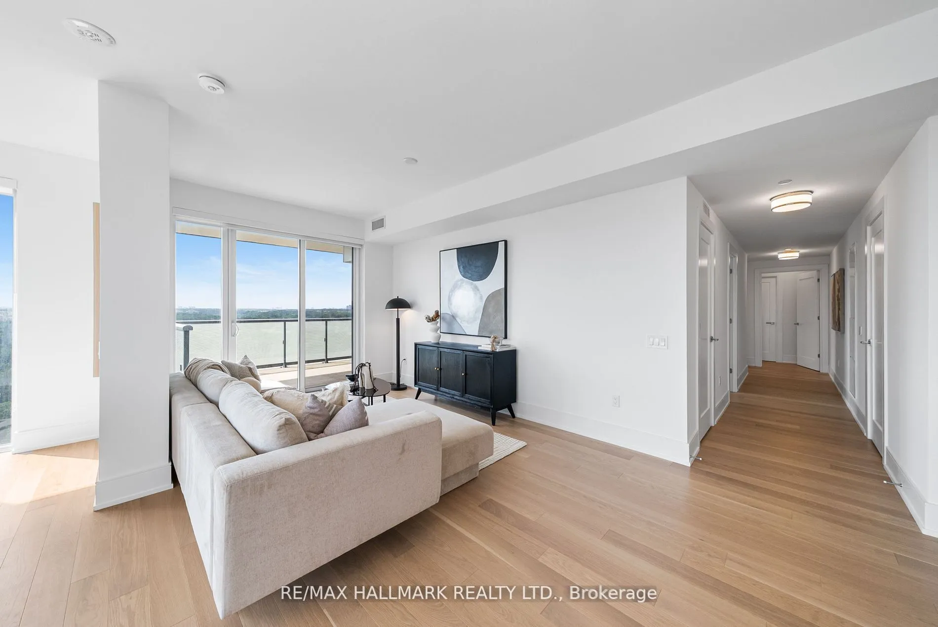 10 Inn On The Park Drive, #1710
