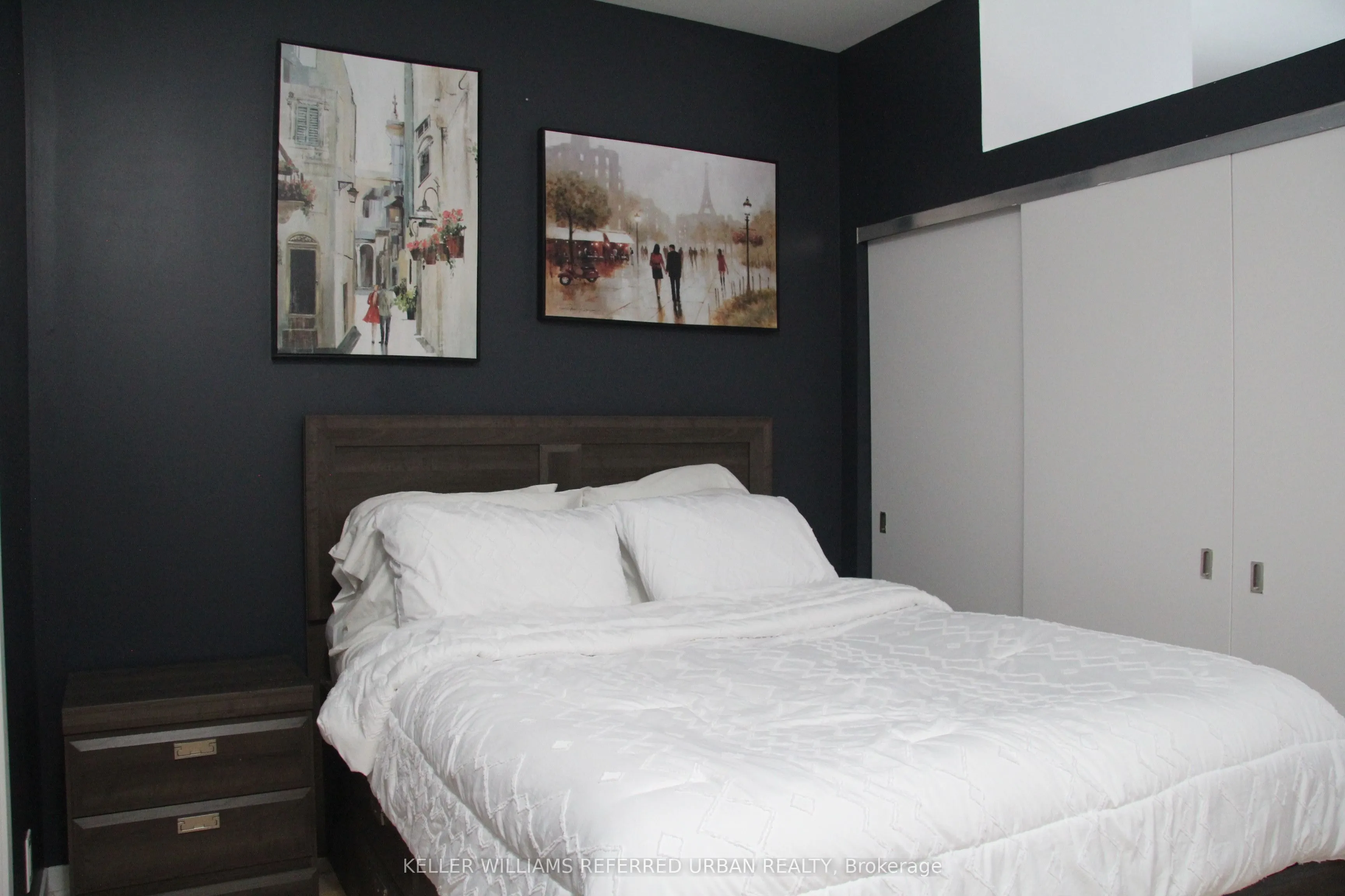 569 King Street E, #204