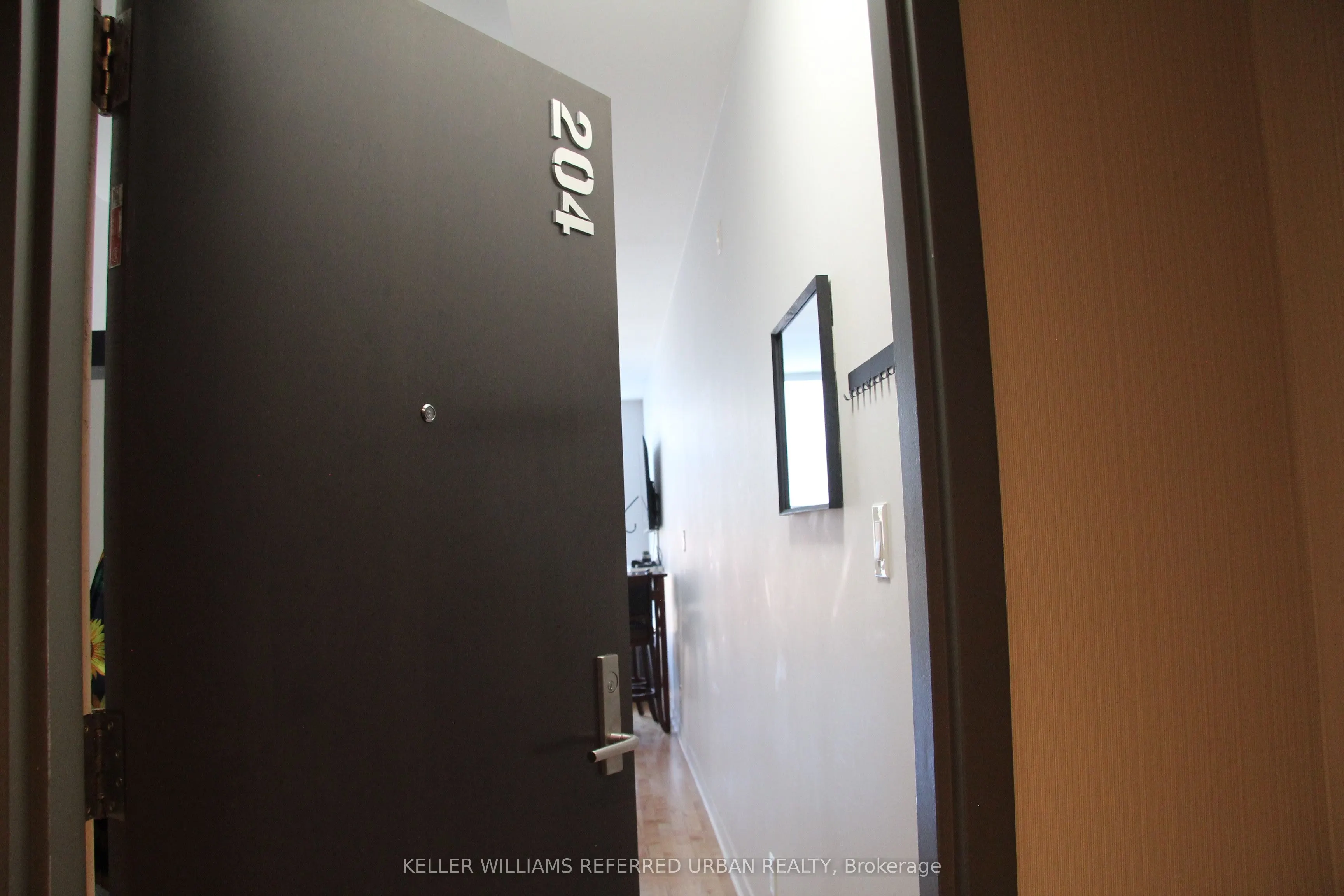 569 King Street E, #204