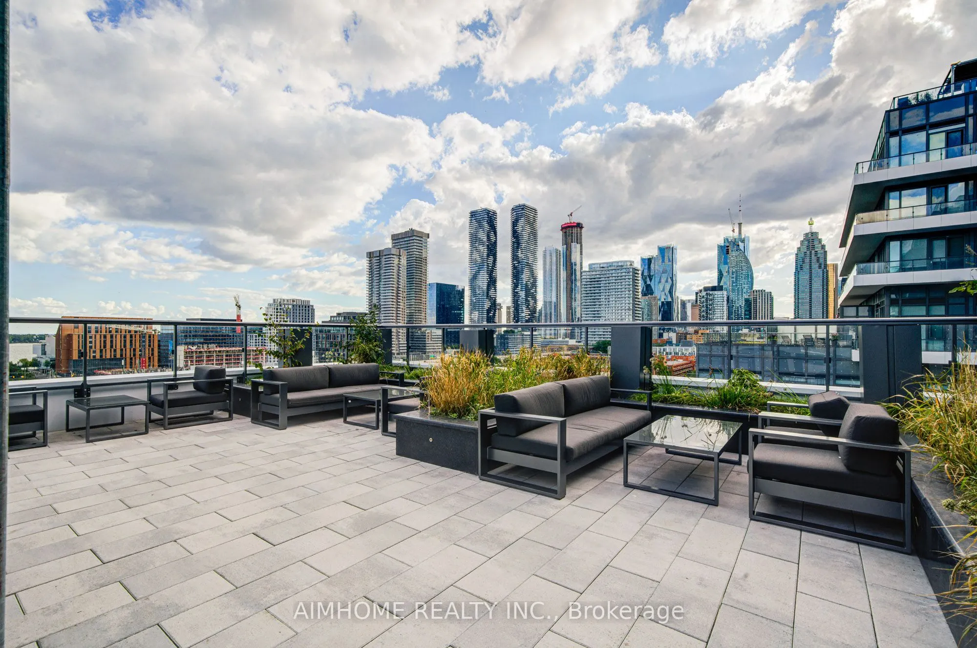 70 Princess Street, #1723