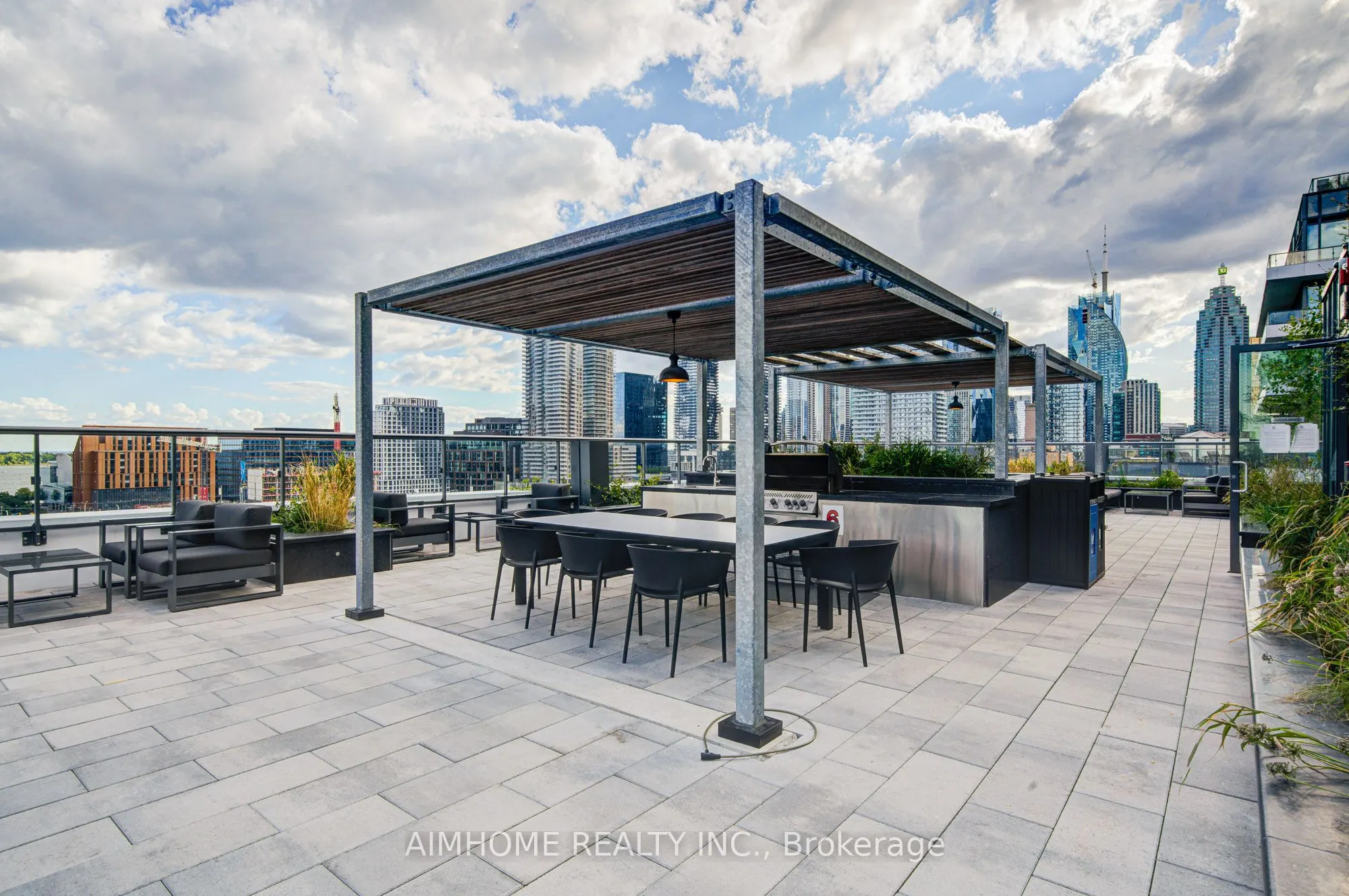 70 Princess Street, #1723