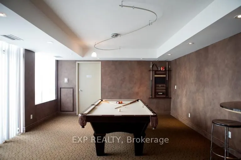 140 Simcoe Street, #512