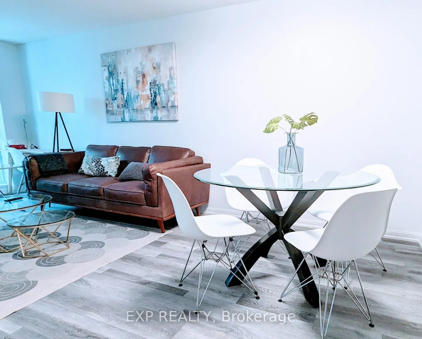 140 Simcoe Street, #512