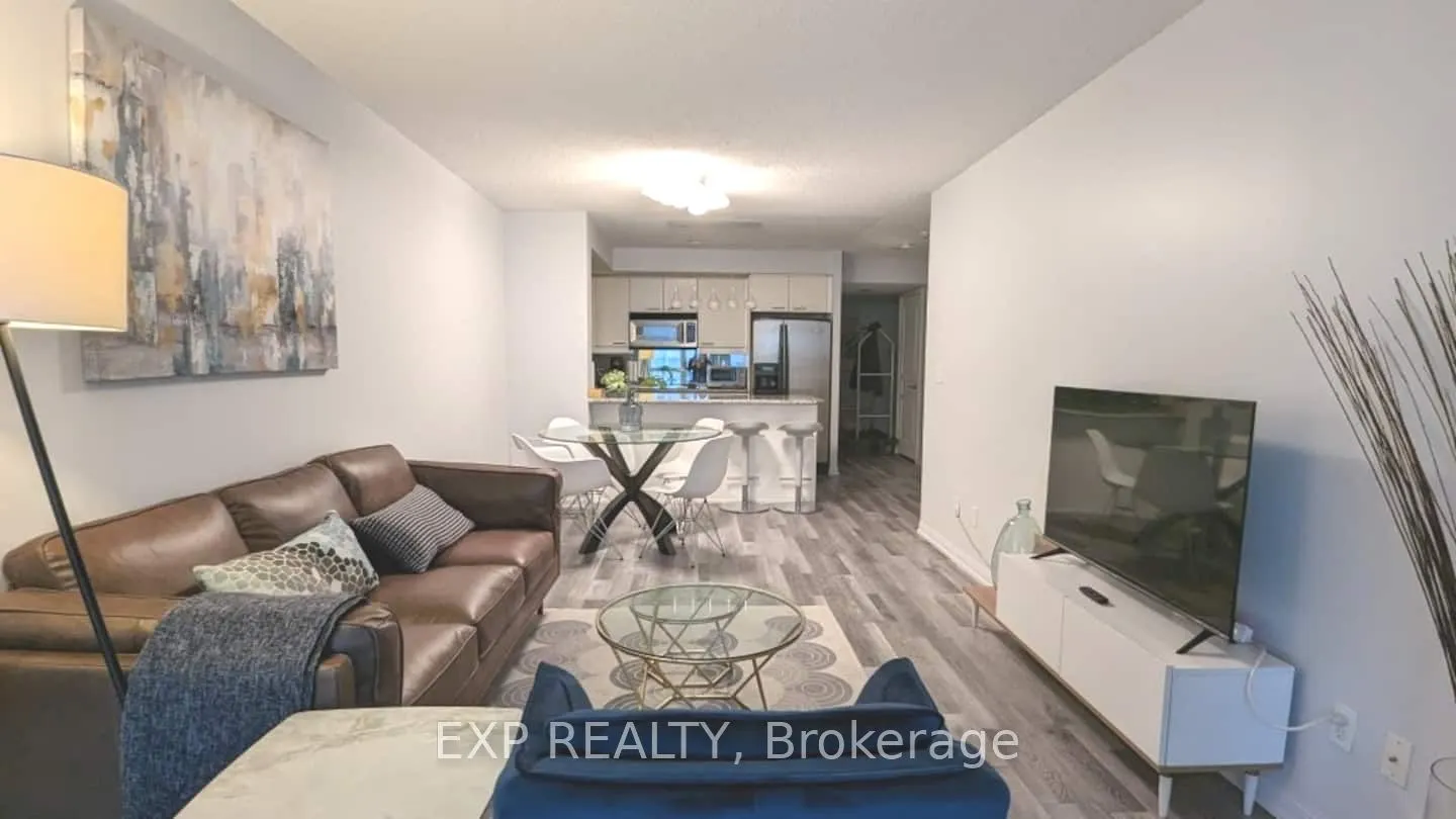 140 Simcoe Street, #512
