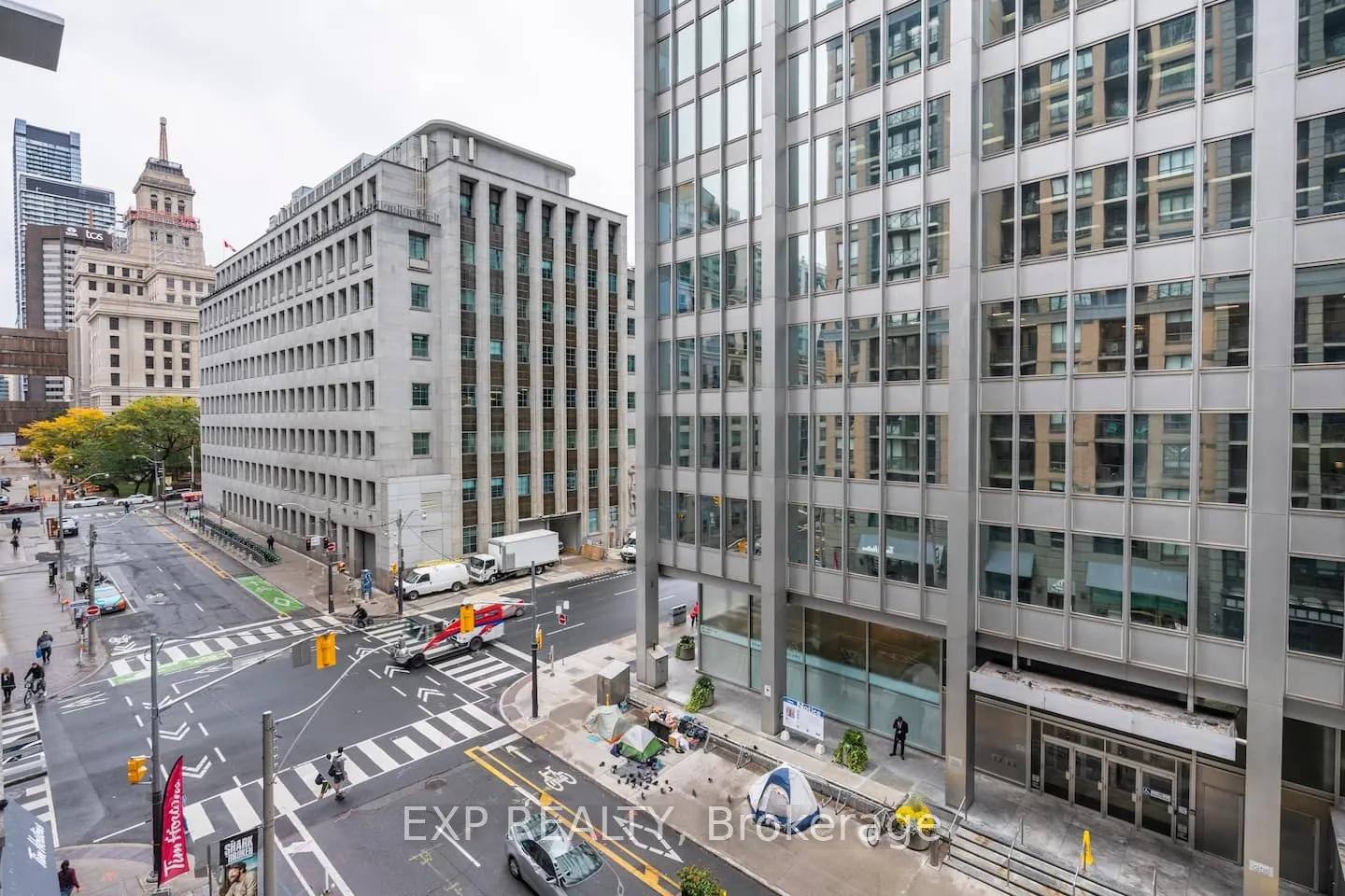 140 Simcoe Street, #512