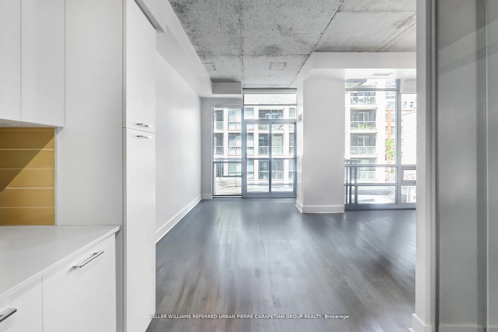 399 Adelaide Street W, #520