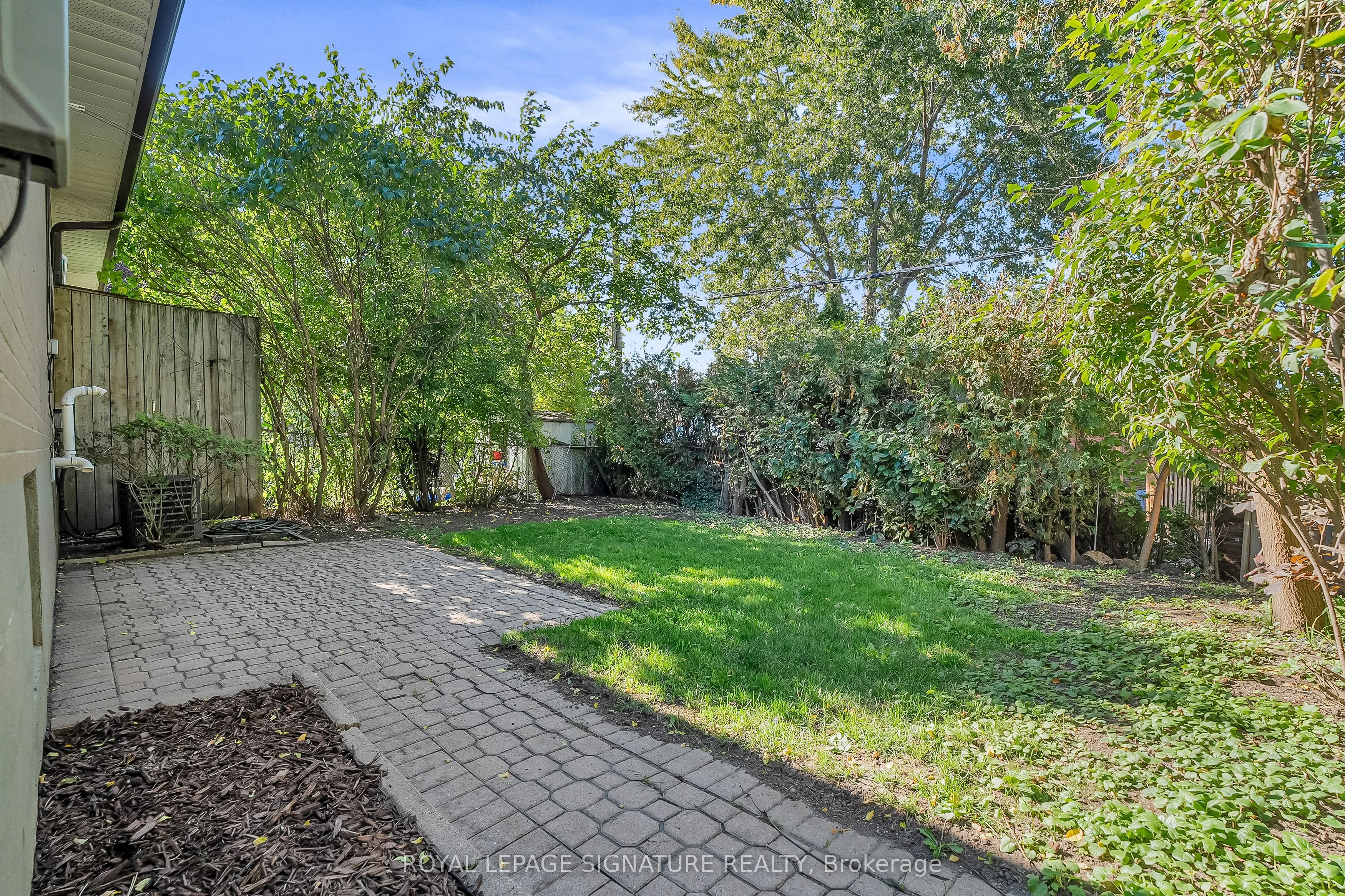 15 Tulane Crescent