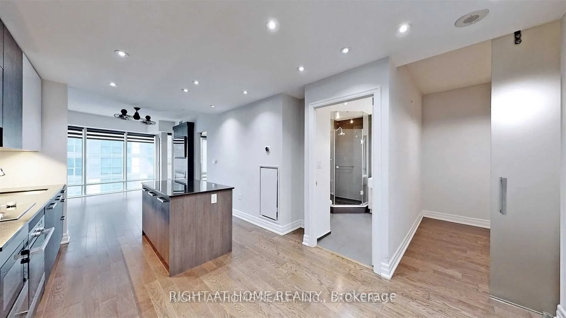 8 The Esplanade Avenue, #1512