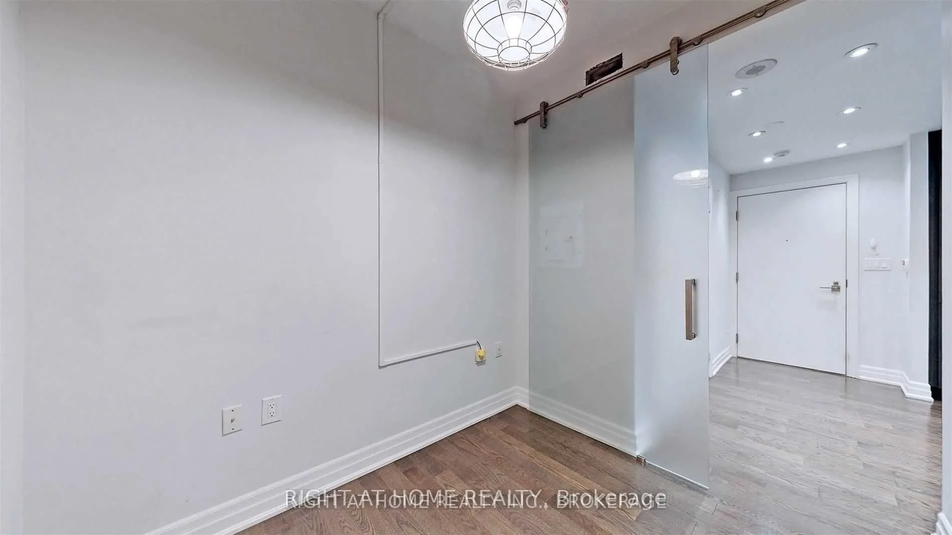 8 The Esplanade Avenue, #1512