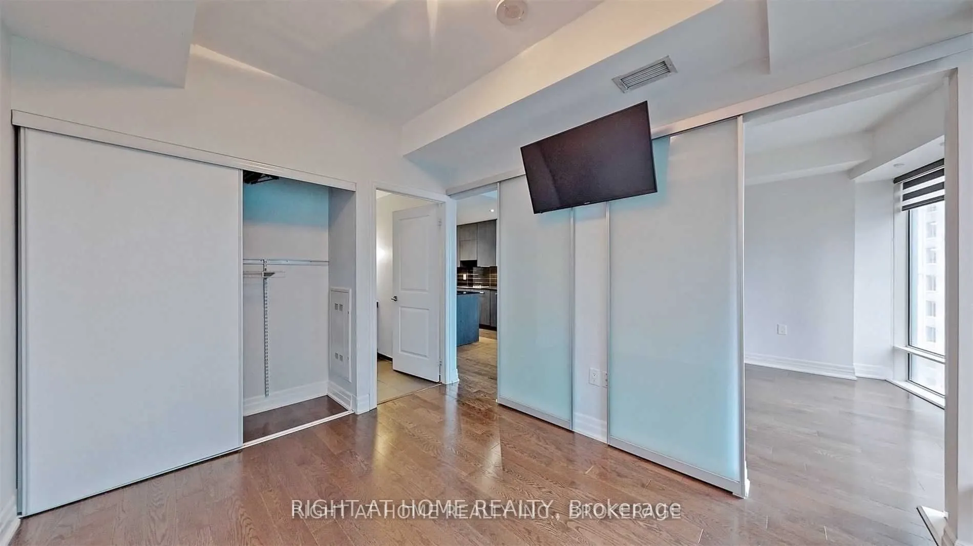 8 The Esplanade Avenue, #1512