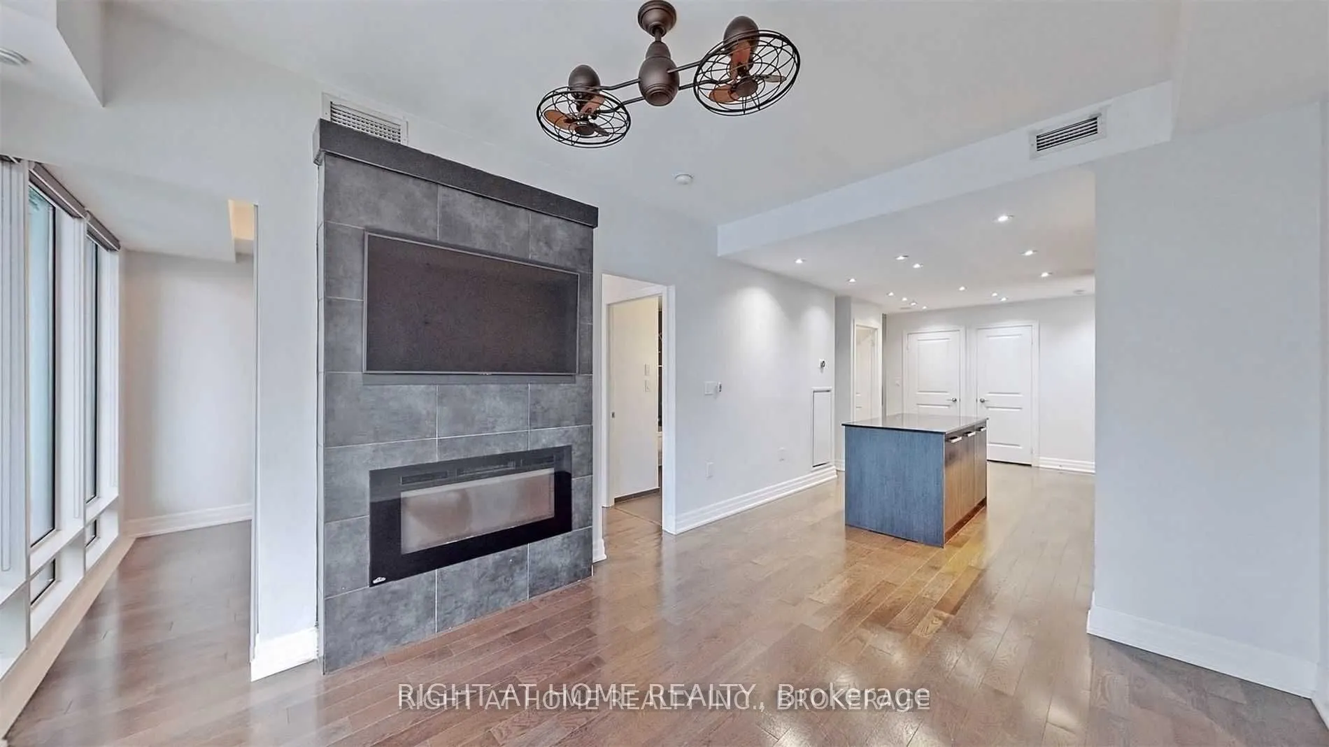 8 The Esplanade Avenue, #1512