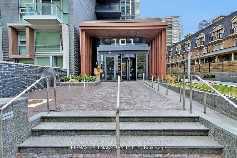 101 Erskine Avenue, #2208