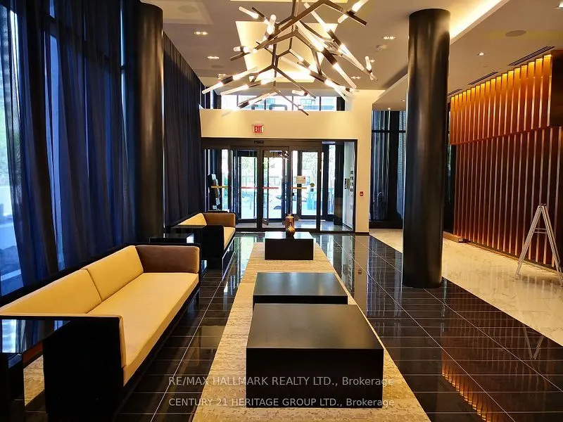 101 Erskine Avenue, #2208