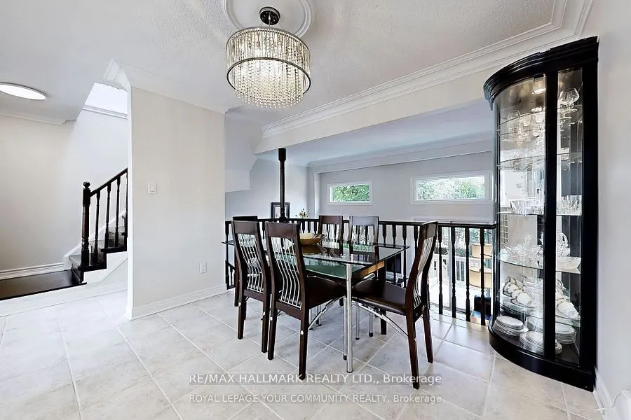 56 Carnival Court