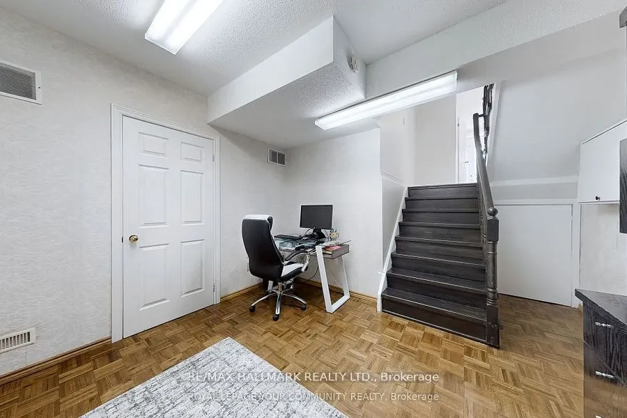 56 Carnival Court
