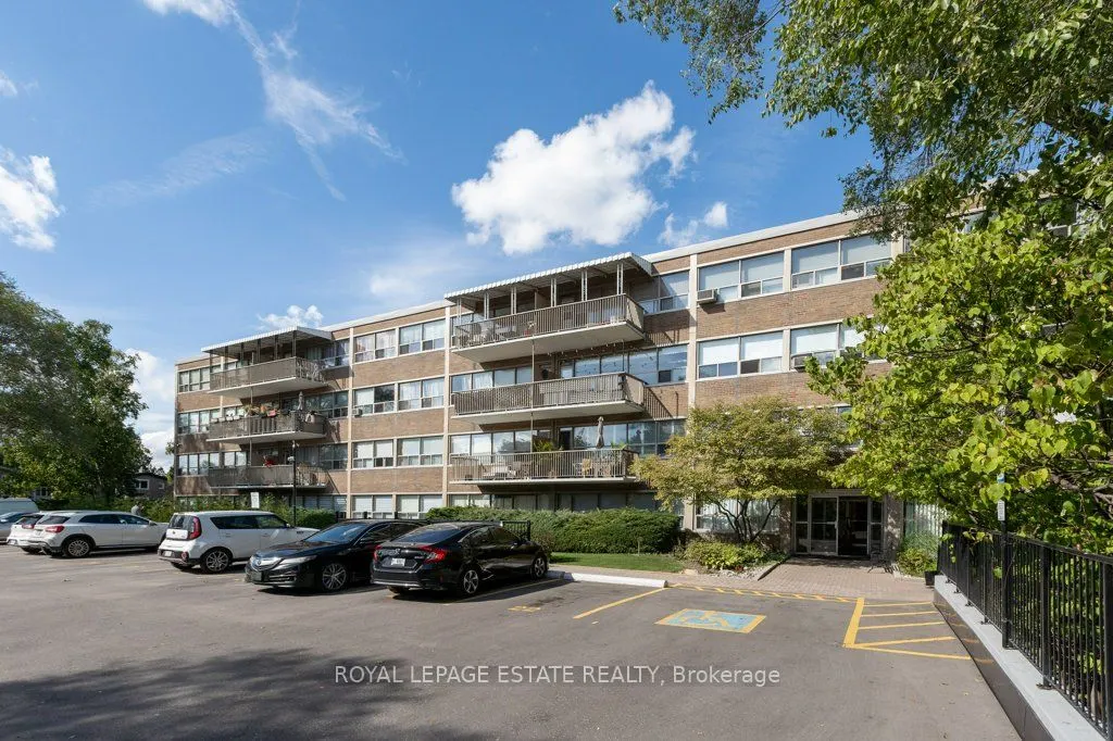160 The Donway W, #305