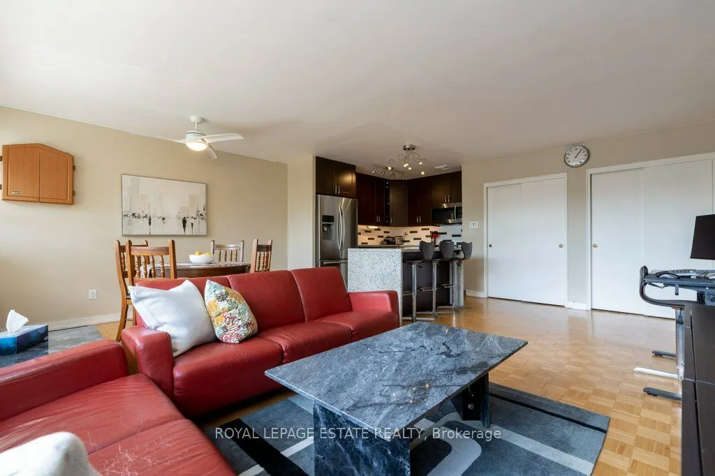 160 The Donway W, #305
