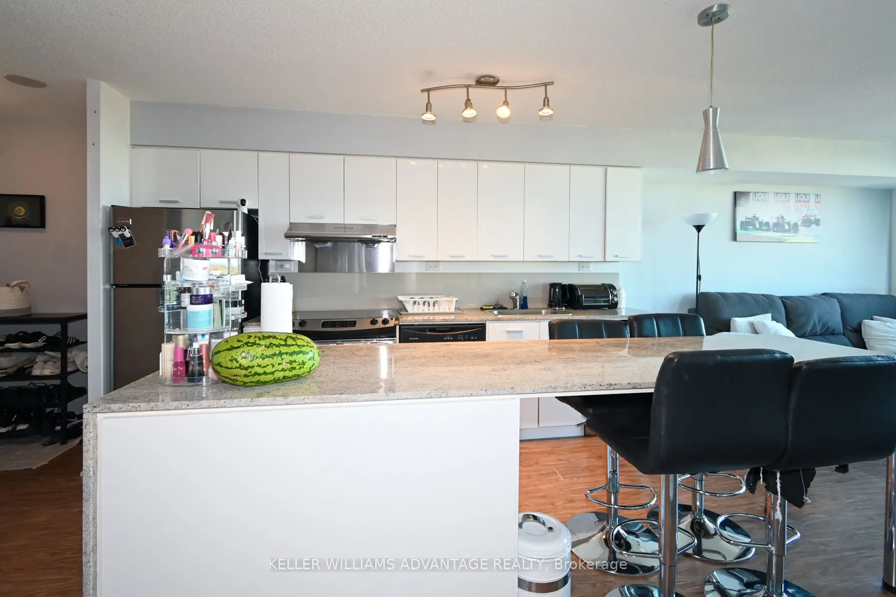 15 Singer Court, #1208