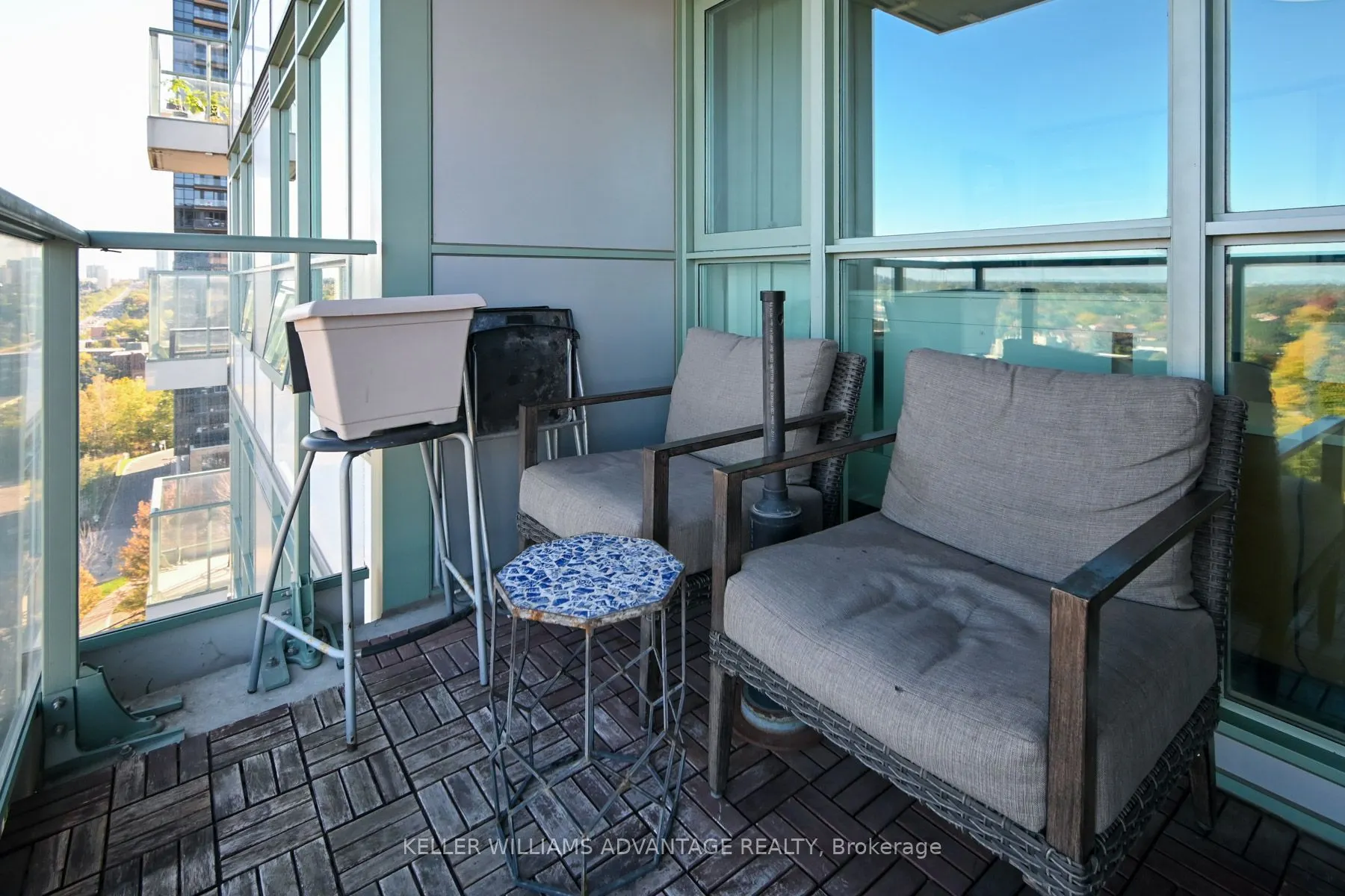 15 Singer Court, #1208