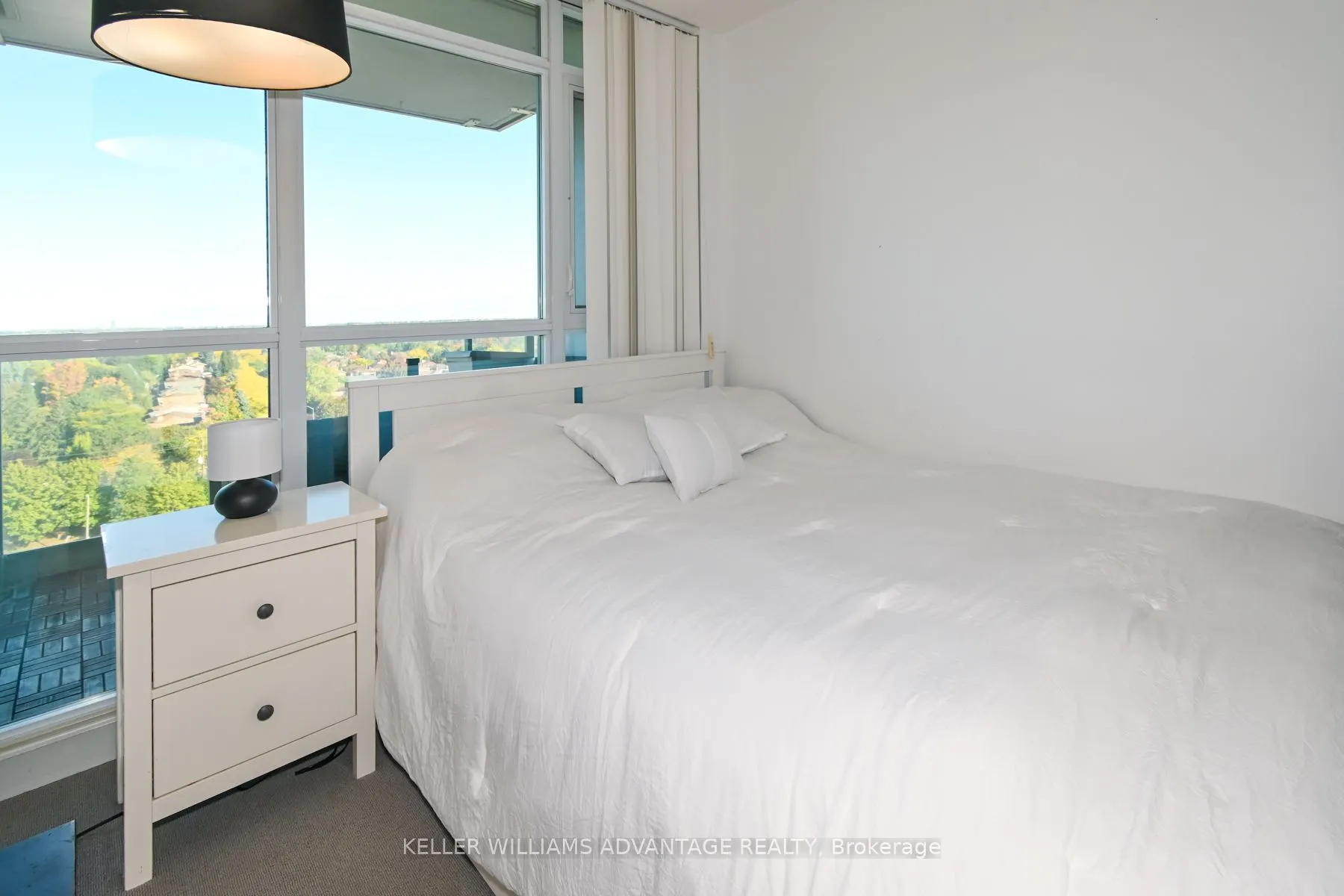 15 Singer Court, #1208