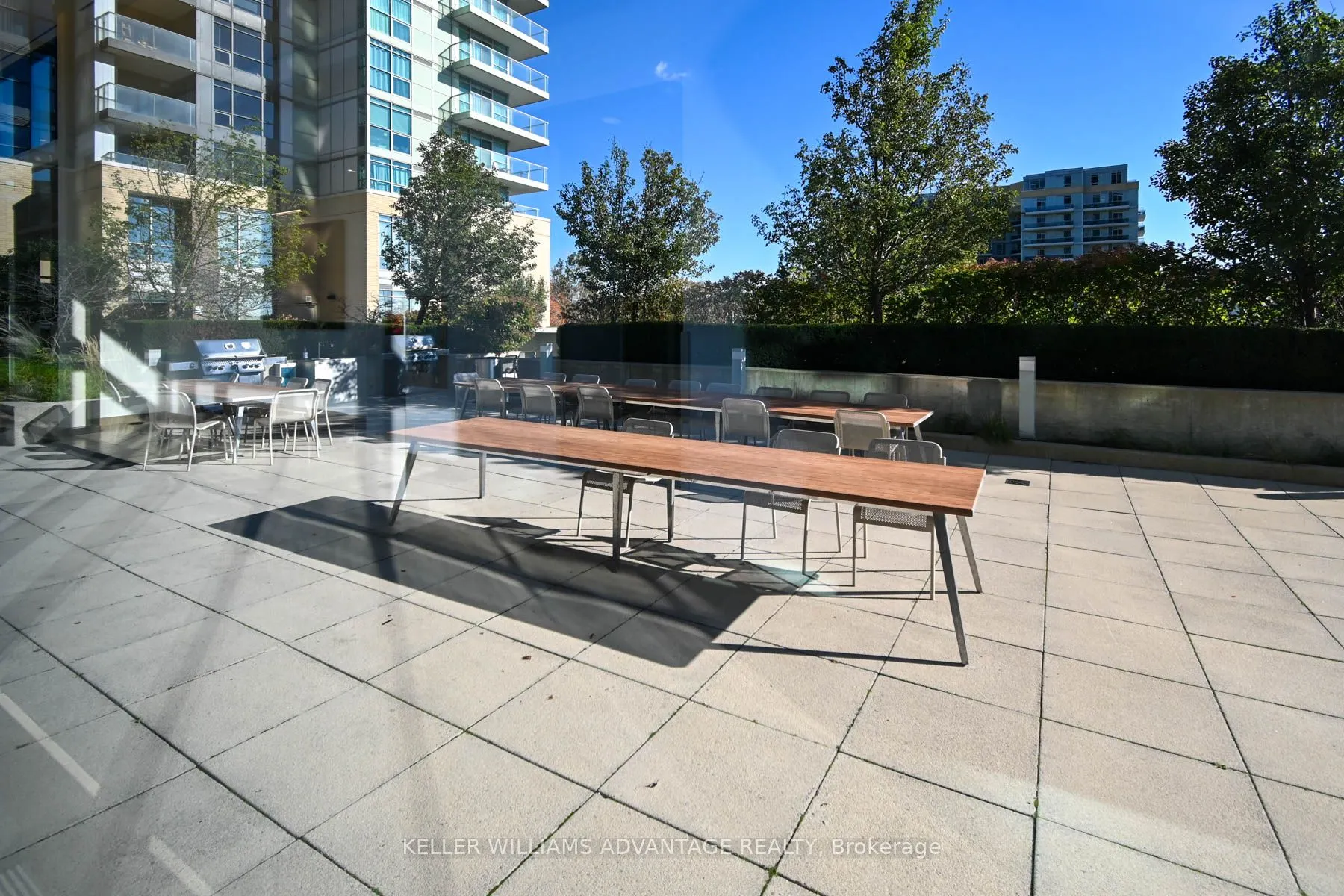 15 Singer Court, #1208