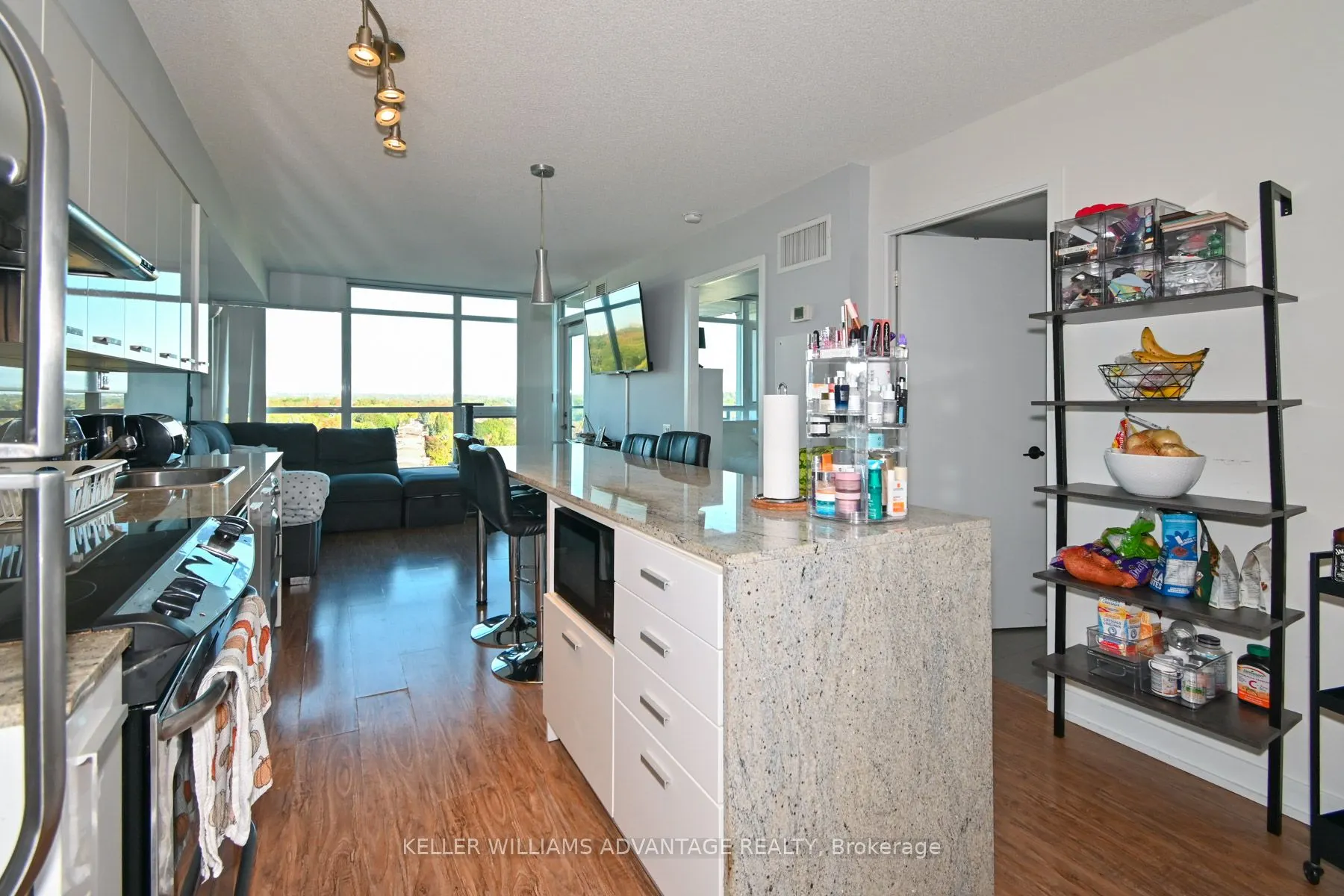 15 Singer Court, #1208