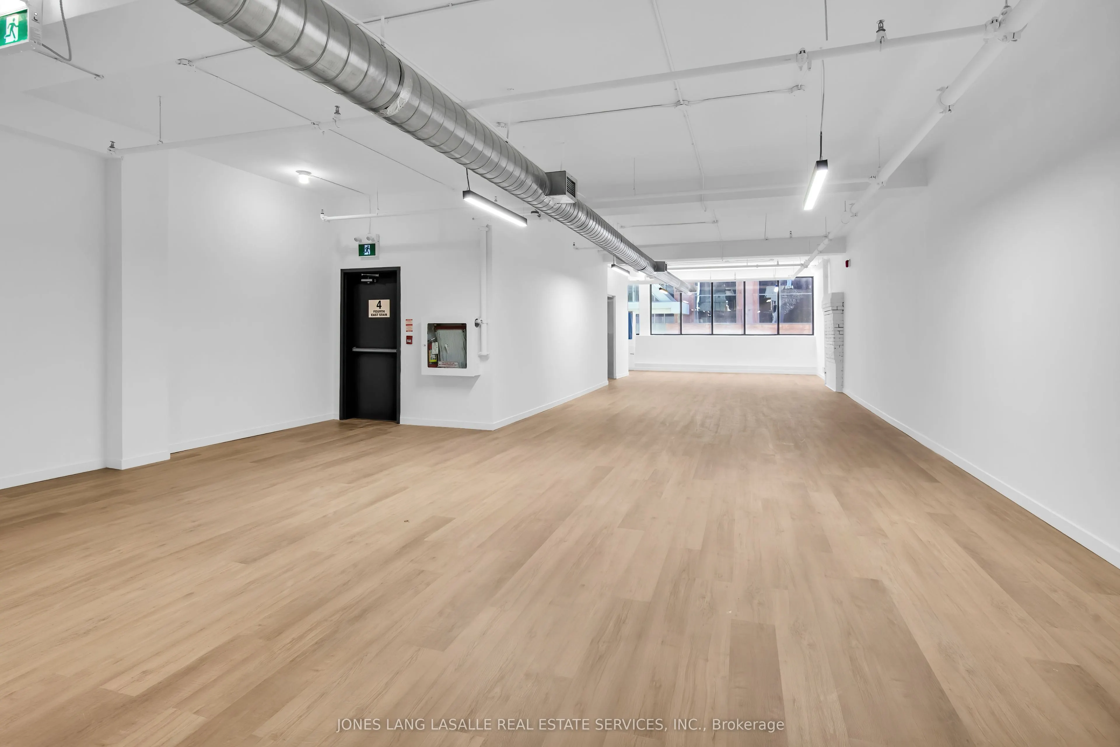 146 Yonge Street, #400
