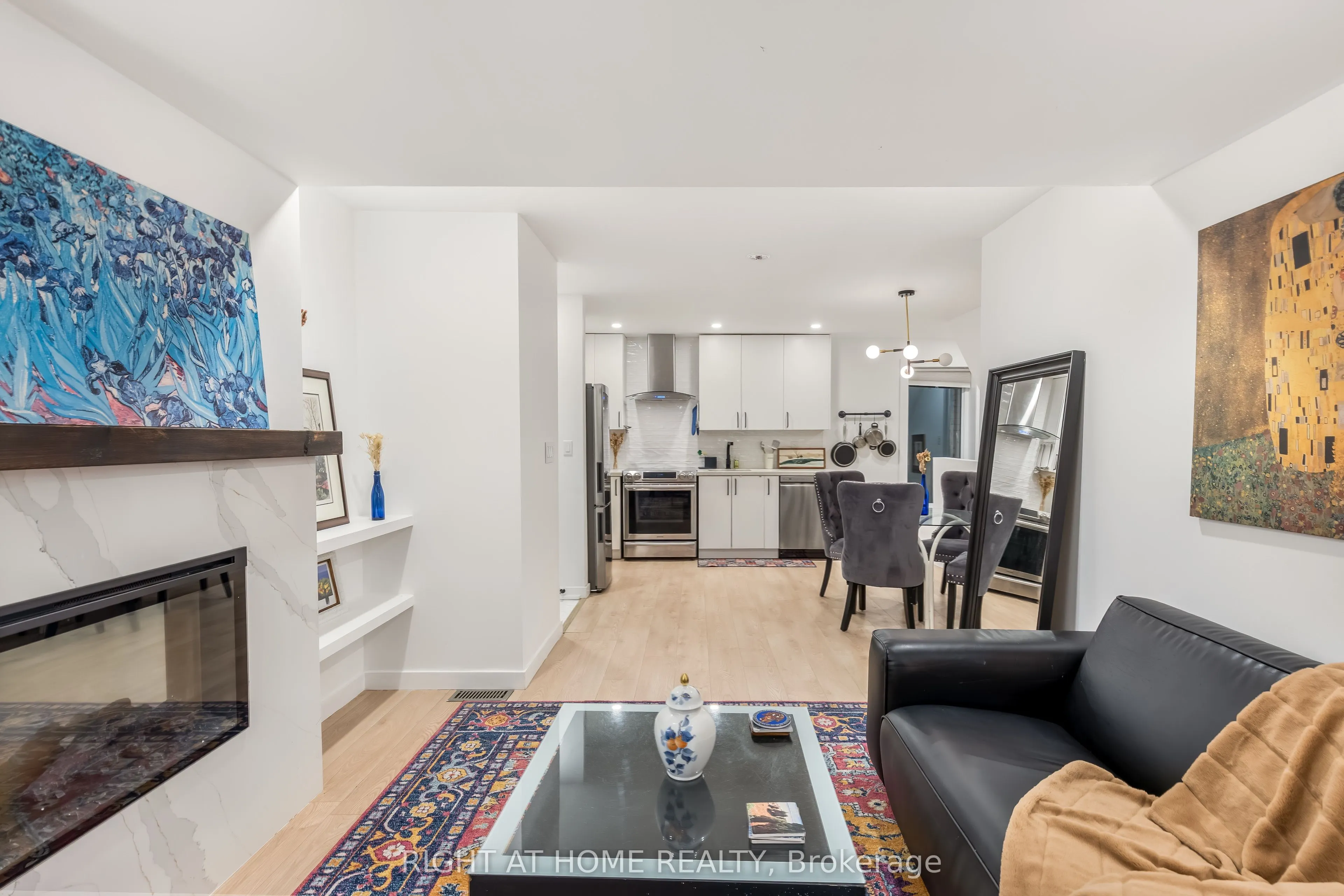377 Lansdowne Avenue, #Main