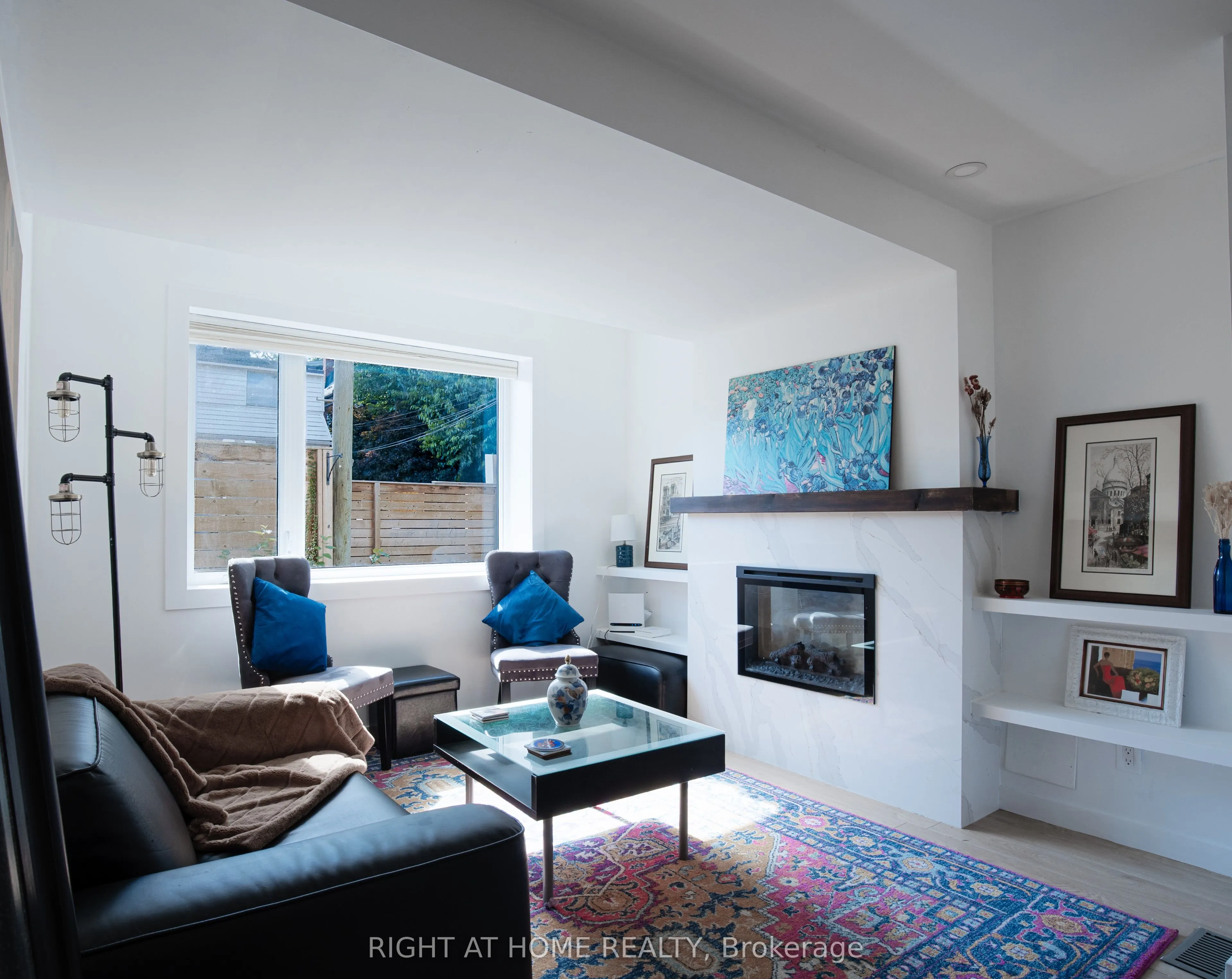 377 Lansdowne Avenue, #Main