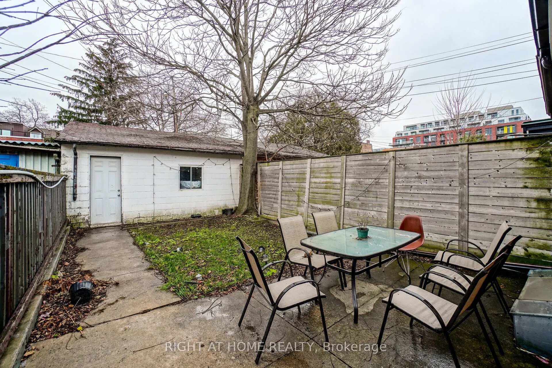 125 Lisgar Street