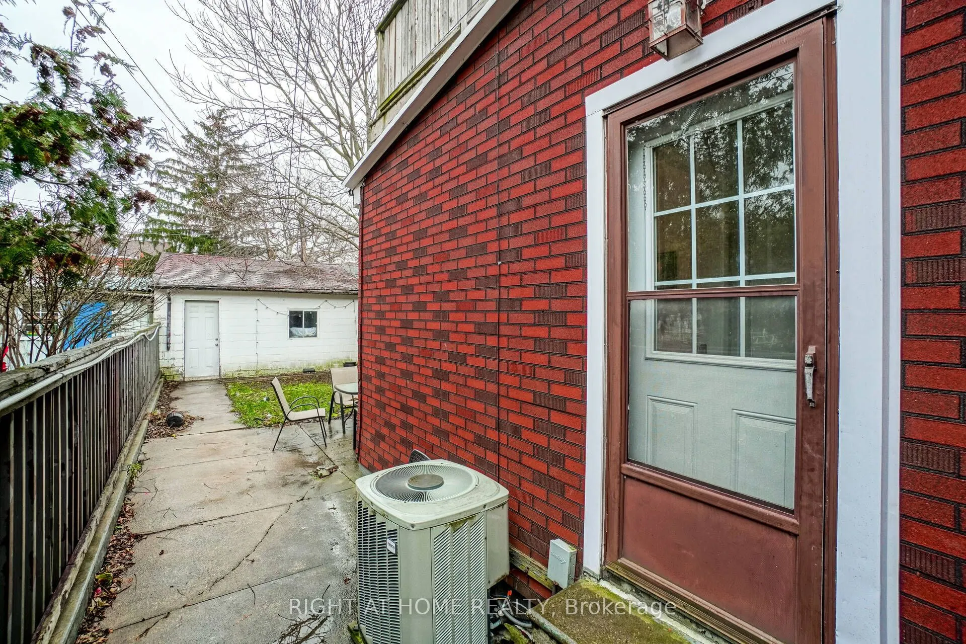 125 Lisgar Street