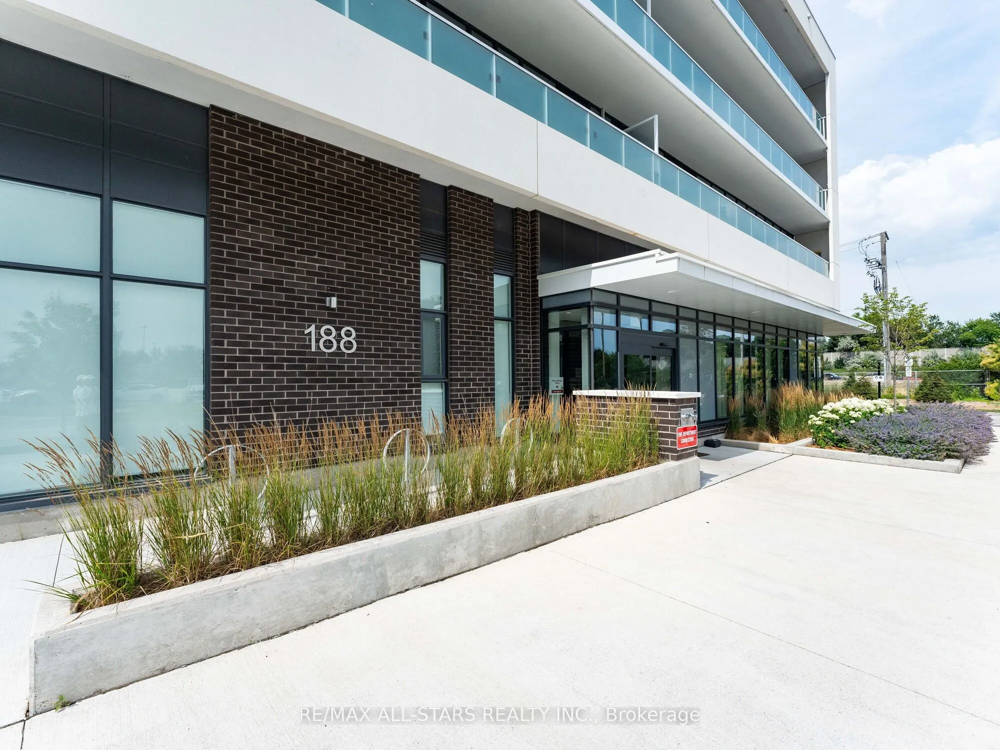188 Fairview Mall Drive, #1512