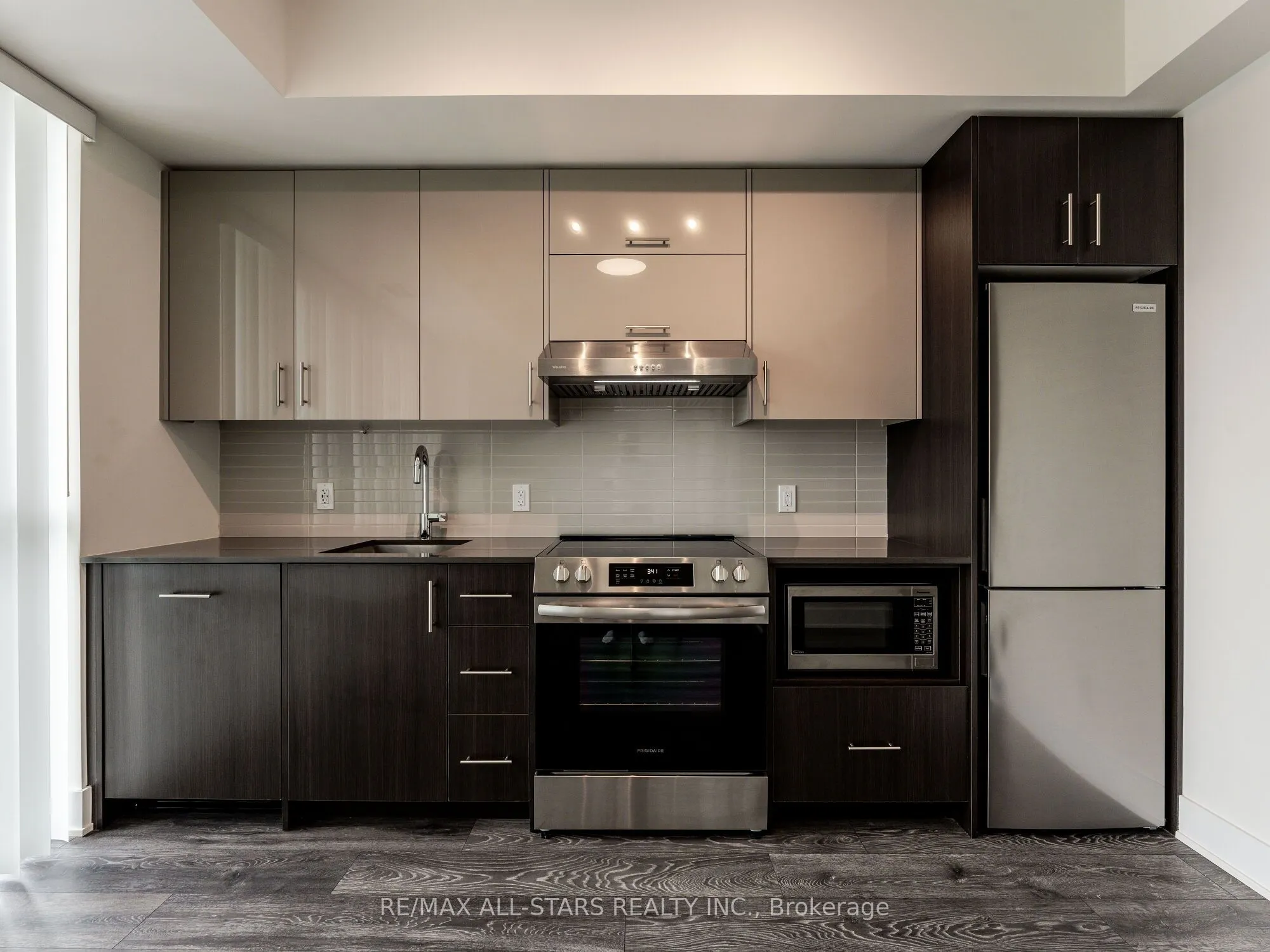 188 Fairview Mall Drive, #1512