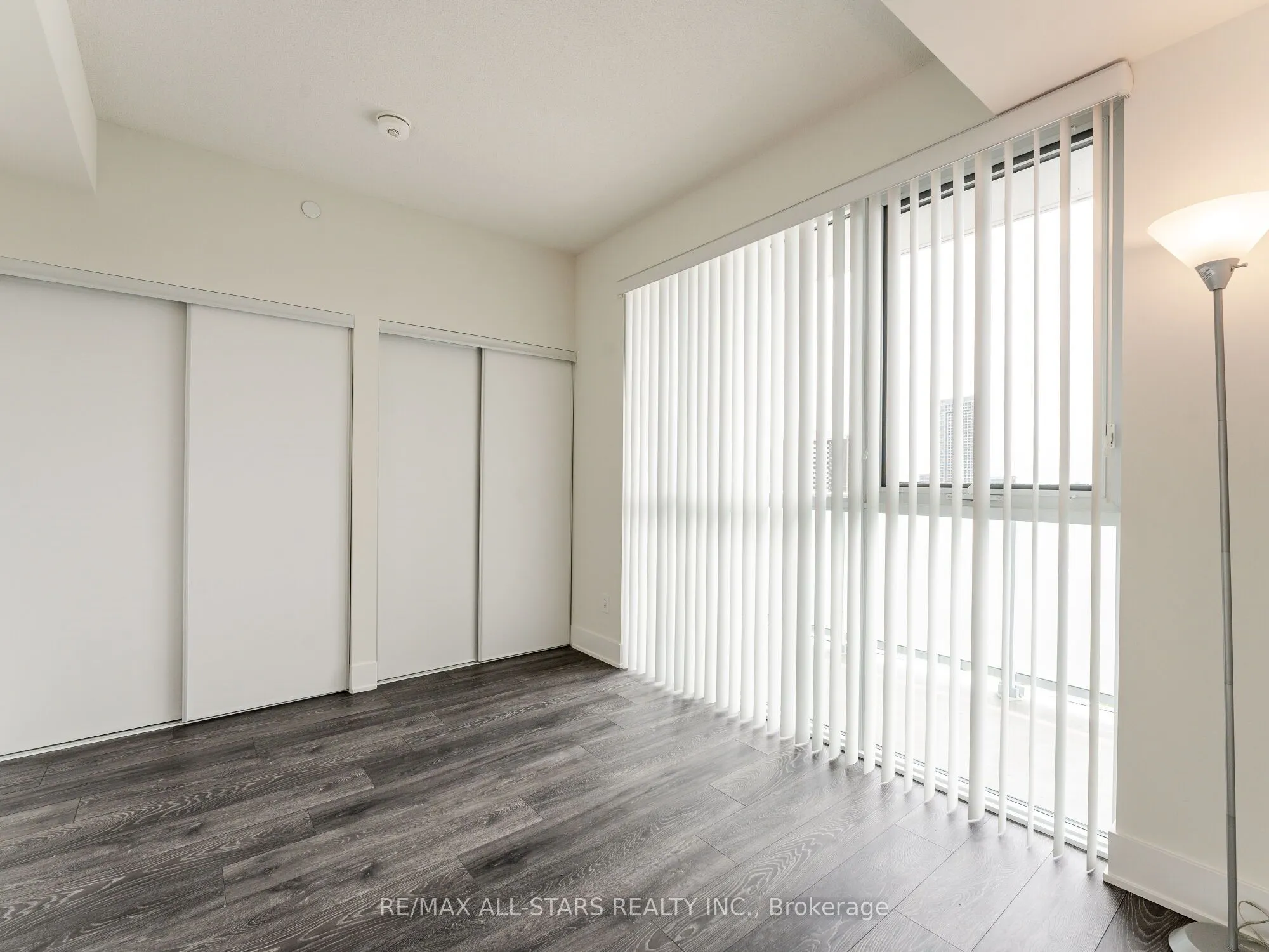 188 Fairview Mall Drive, #1512