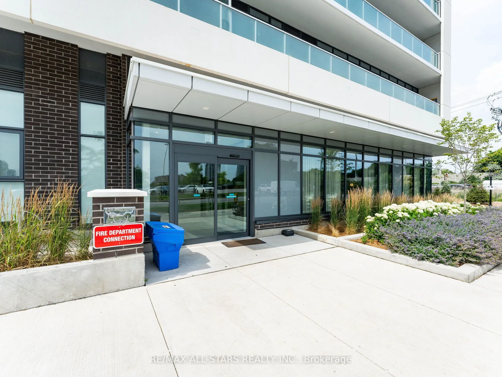 188 Fairview Mall Drive, #1512
