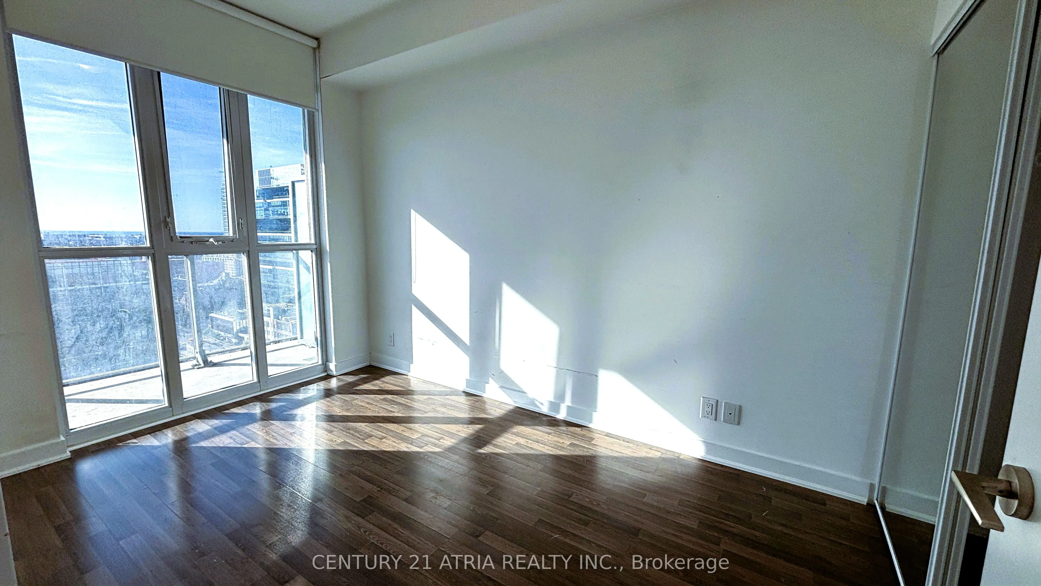 120 Parliament Street, #1709