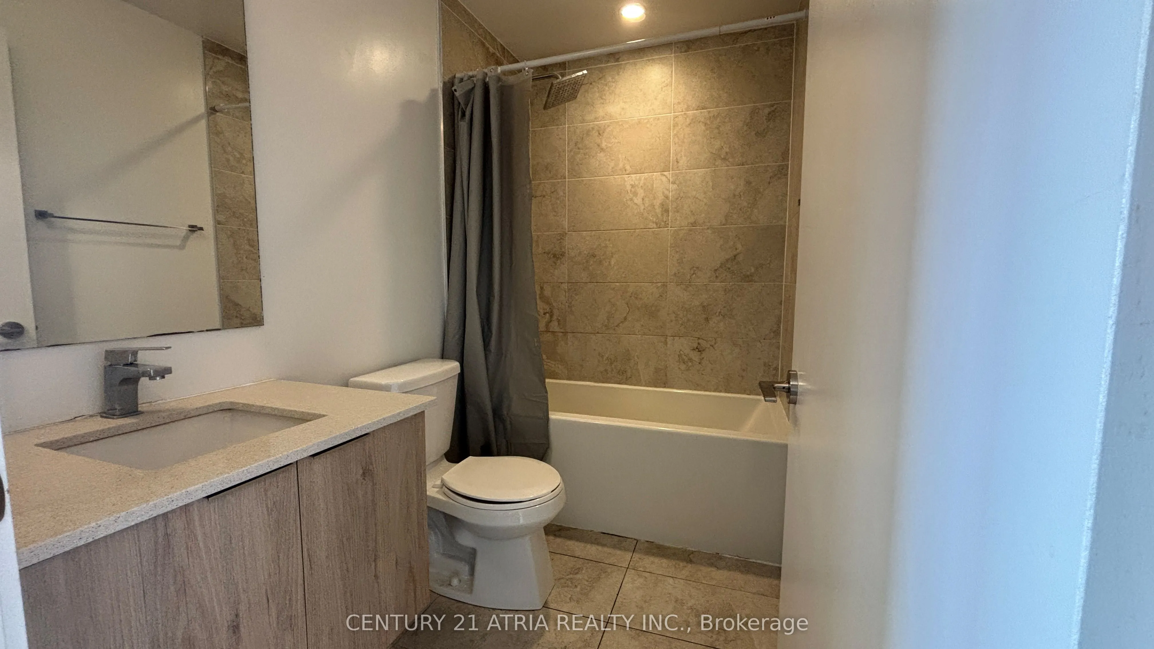 120 Parliament Street, #1709