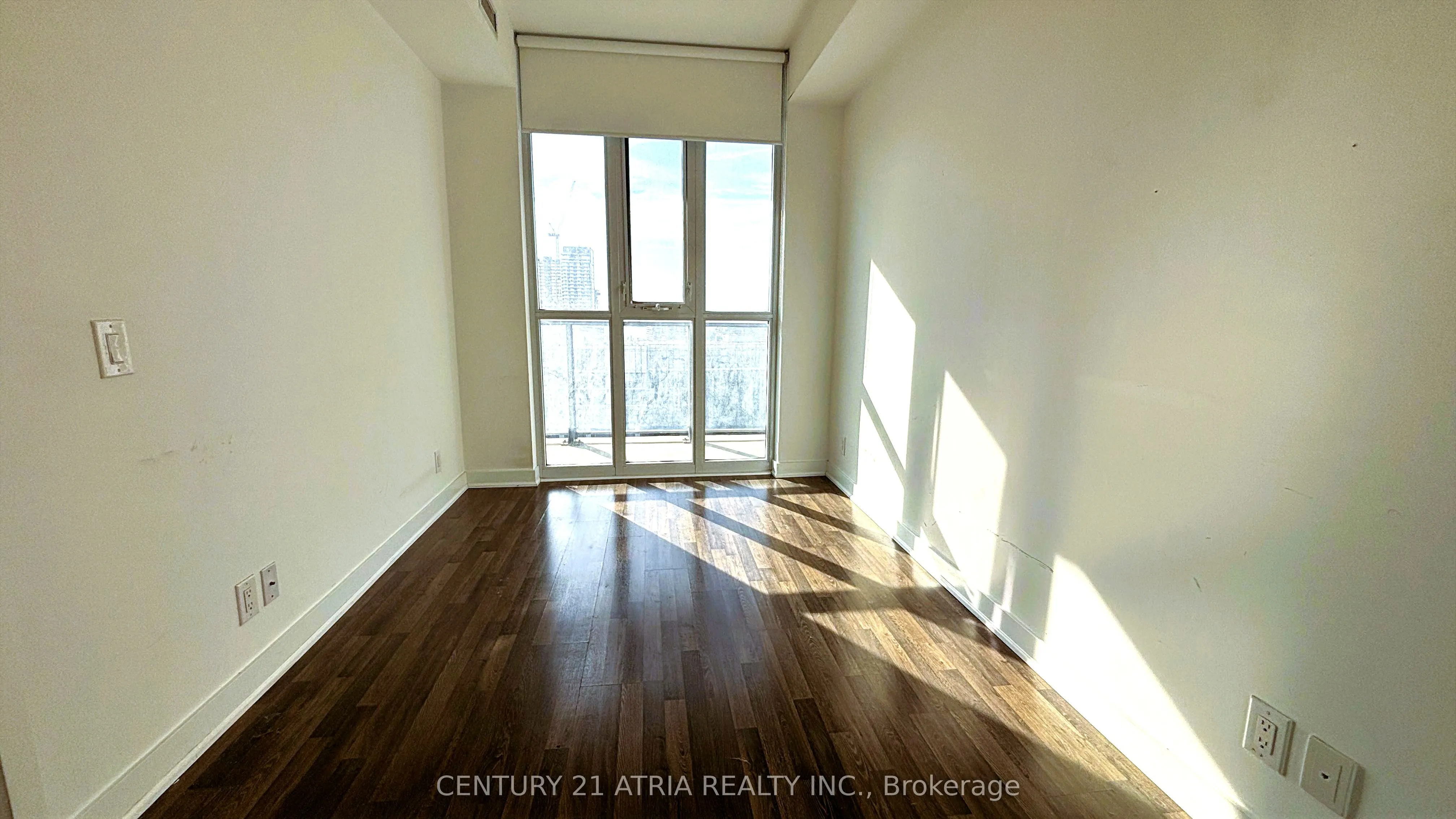 120 Parliament Street, #1709
