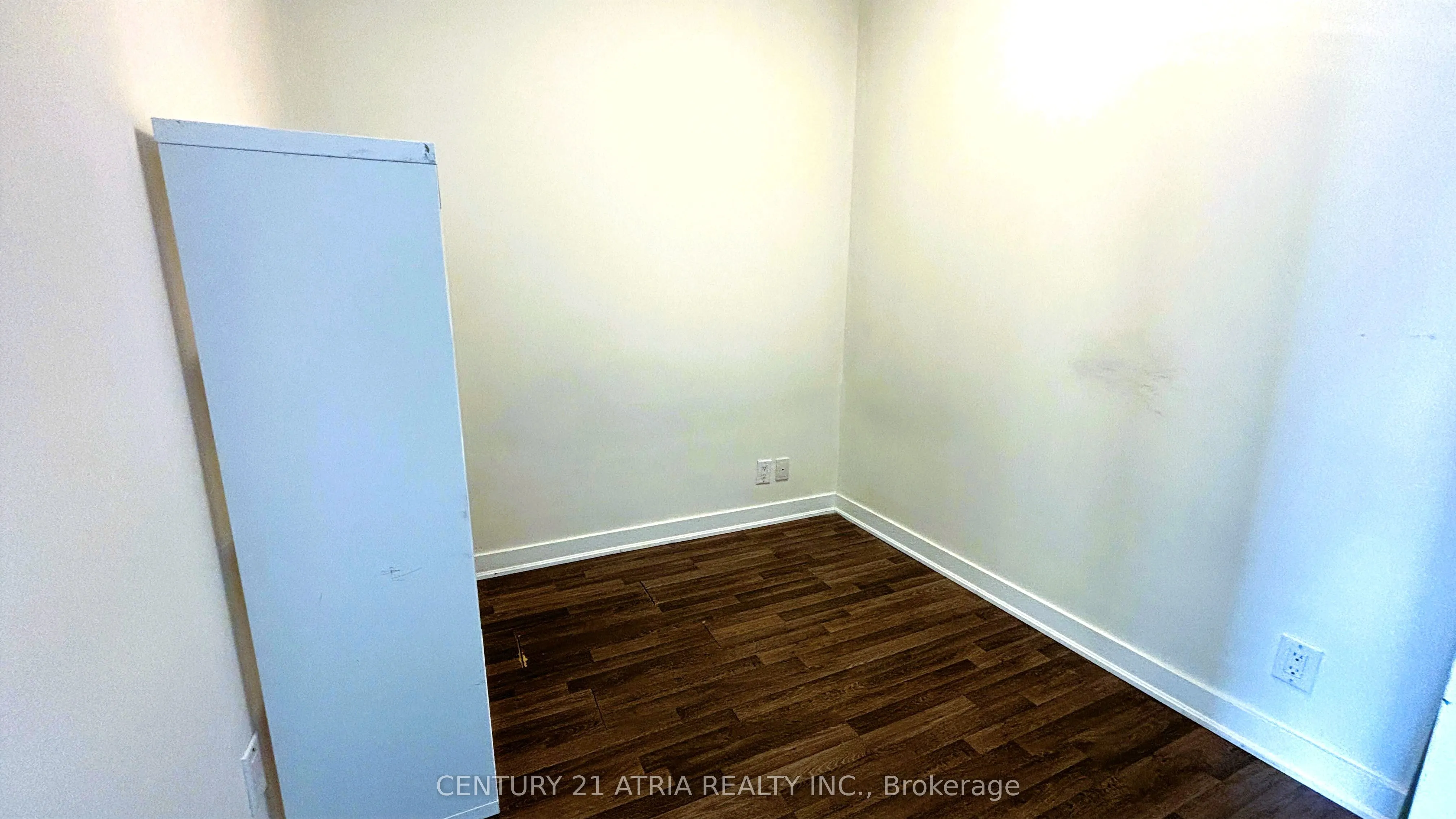 120 Parliament Street, #1709
