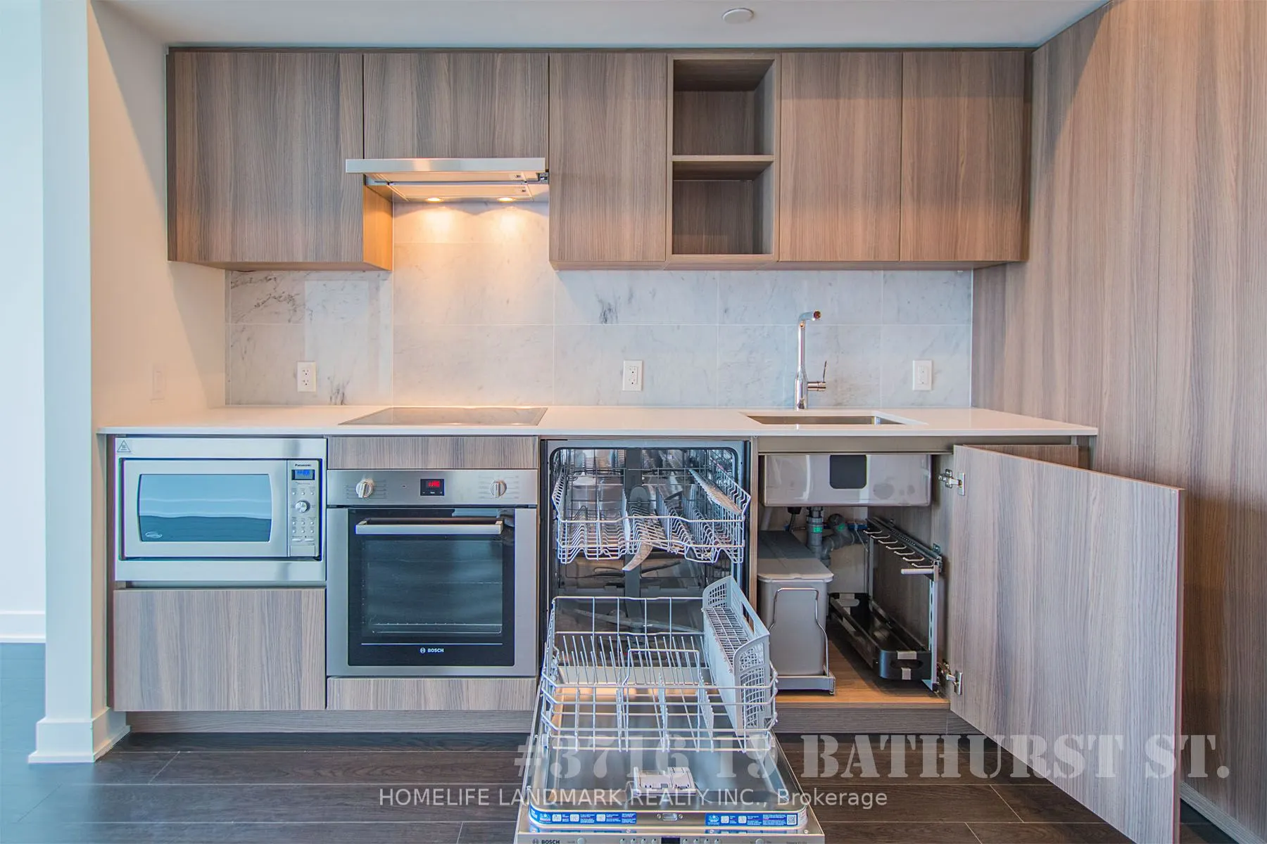 19 Bathurst Street, #2516