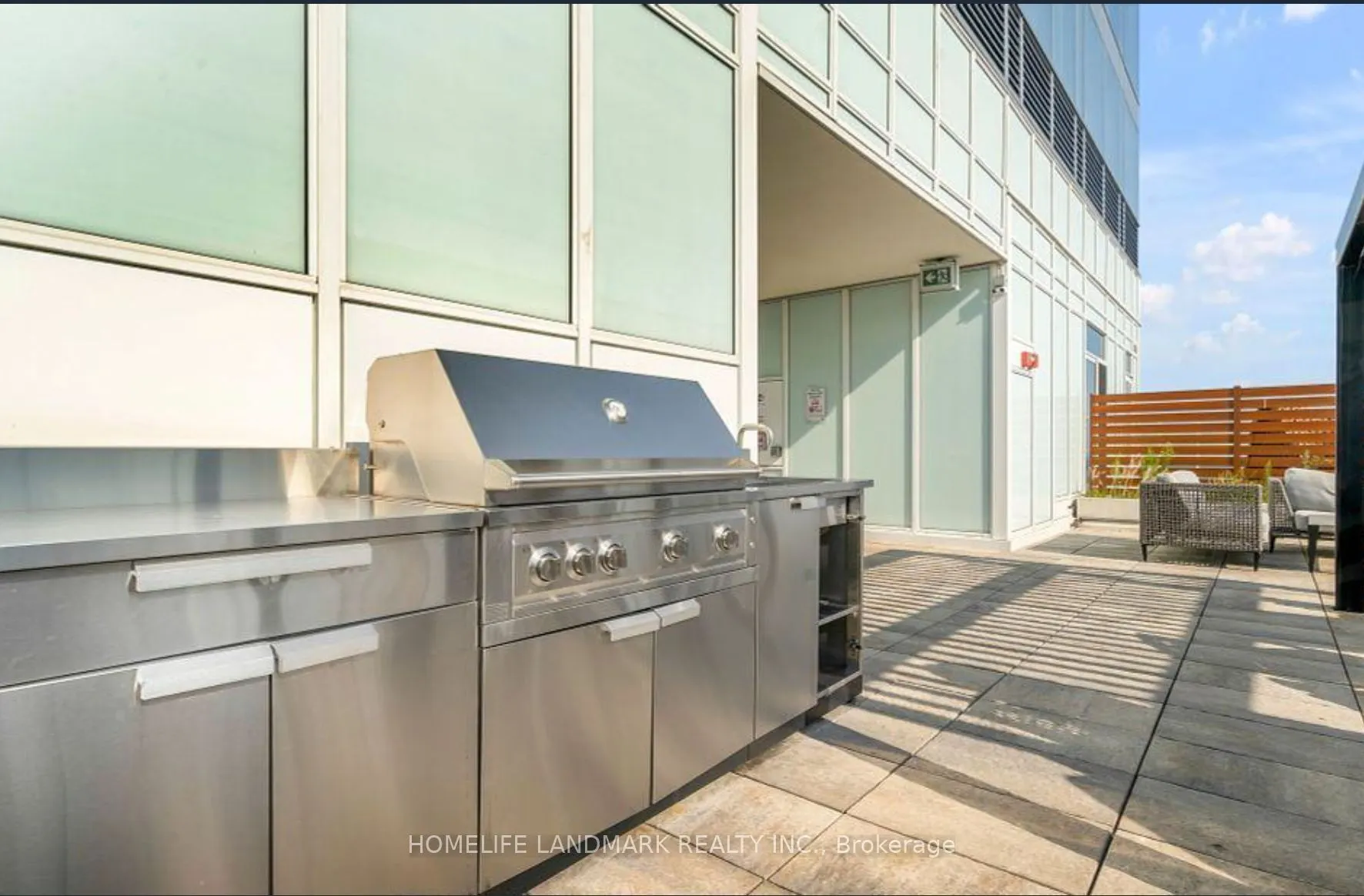19 Bathurst Street, #2516