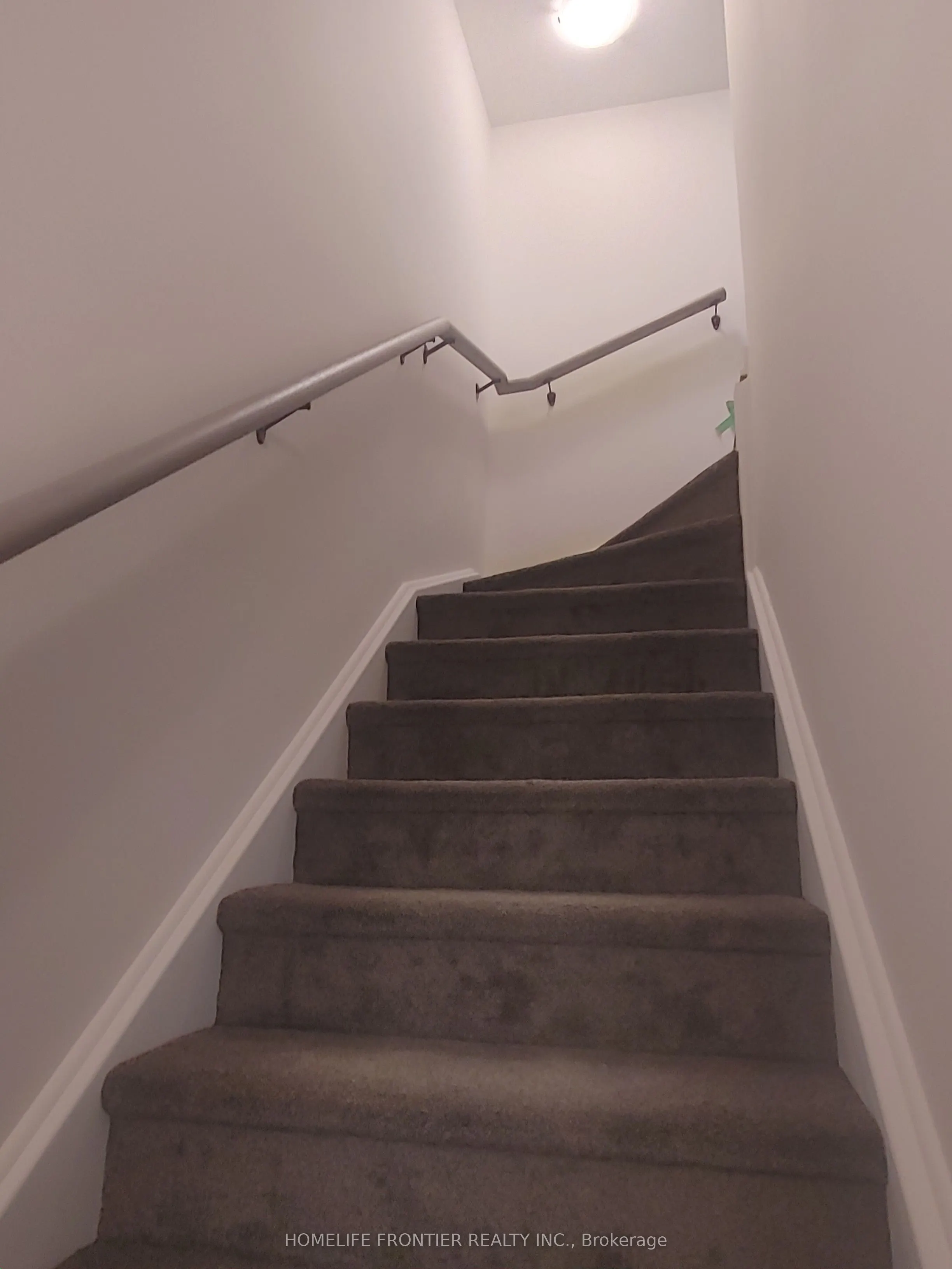 871 Sheppard Avenue W, #18