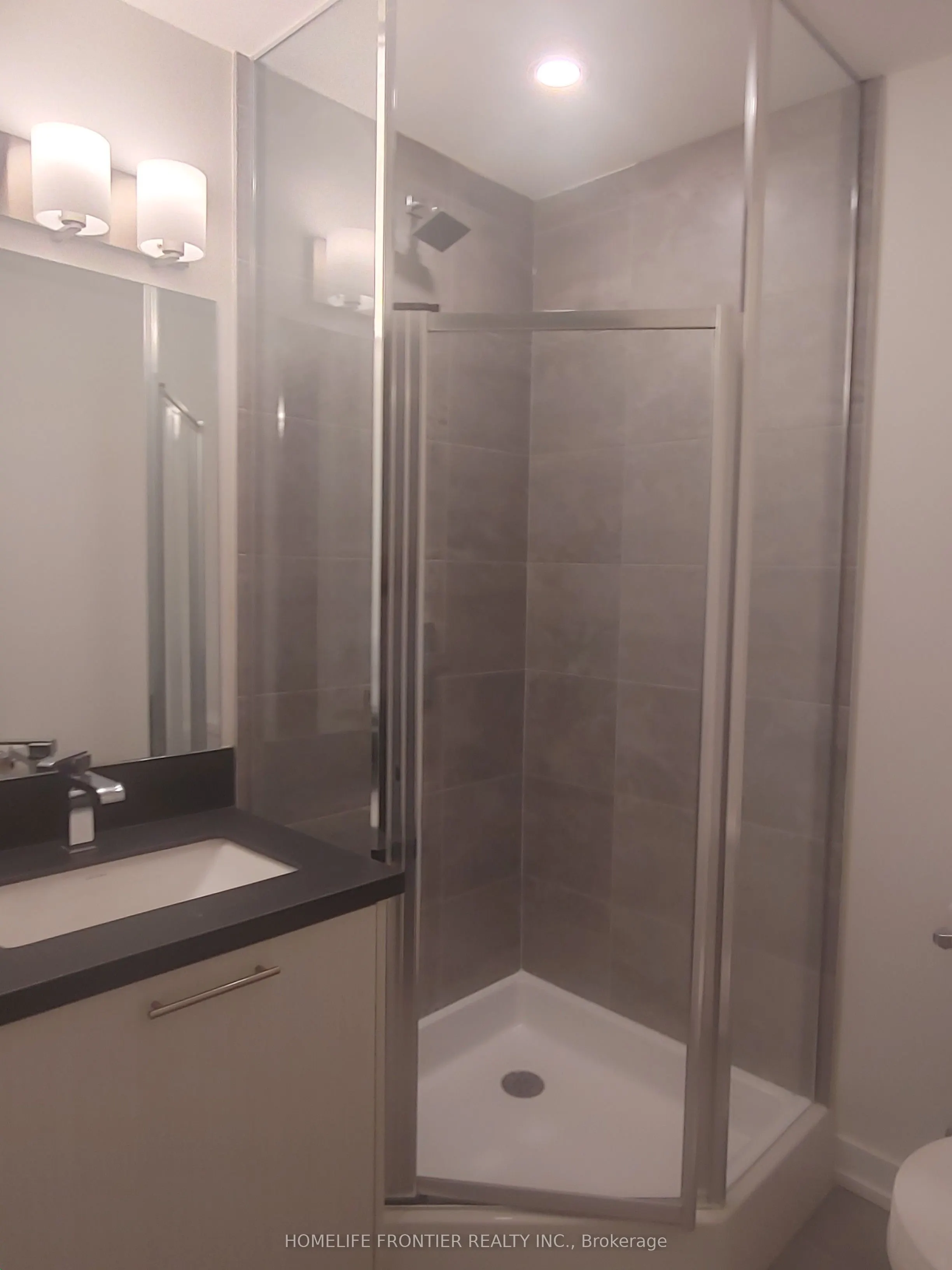 871 Sheppard Avenue W, #18