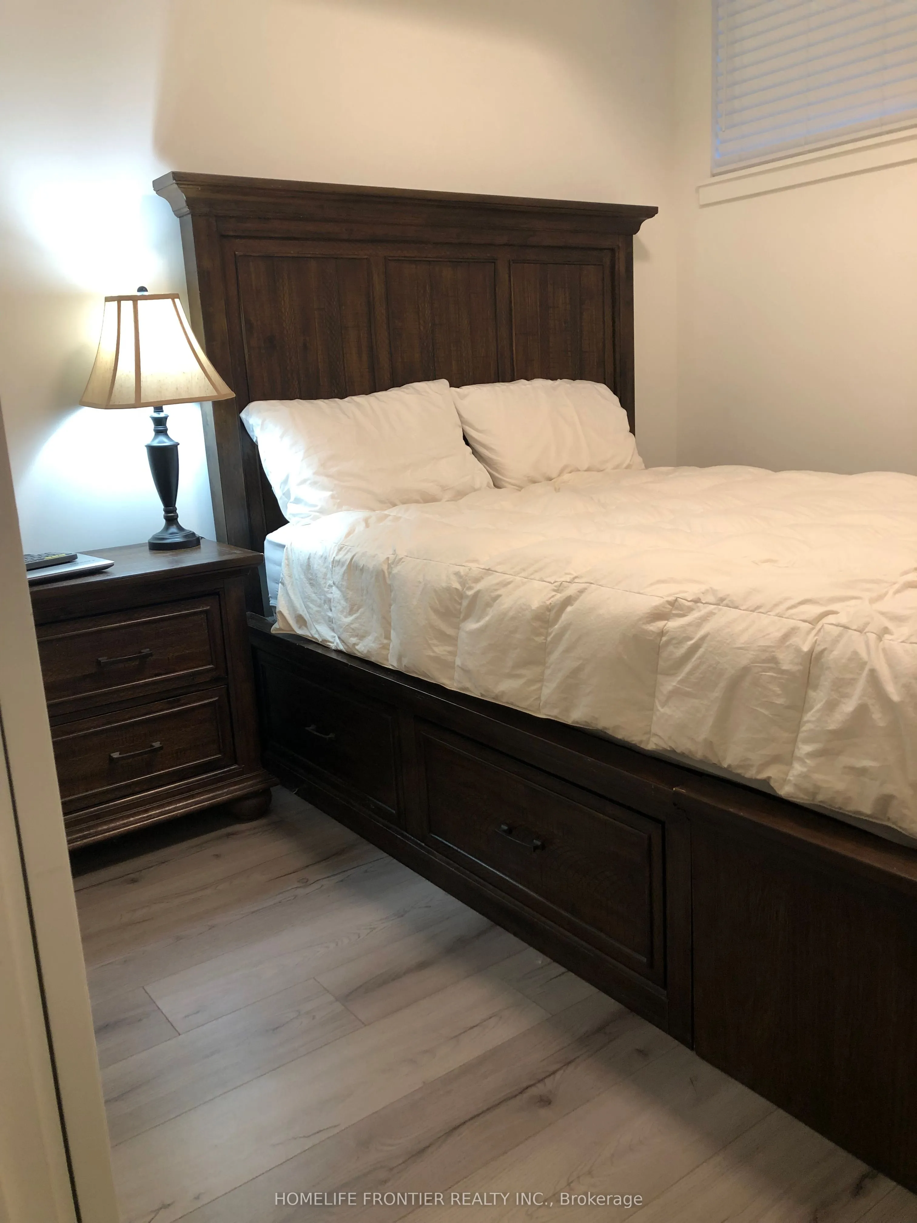 871 Sheppard Avenue W, #18