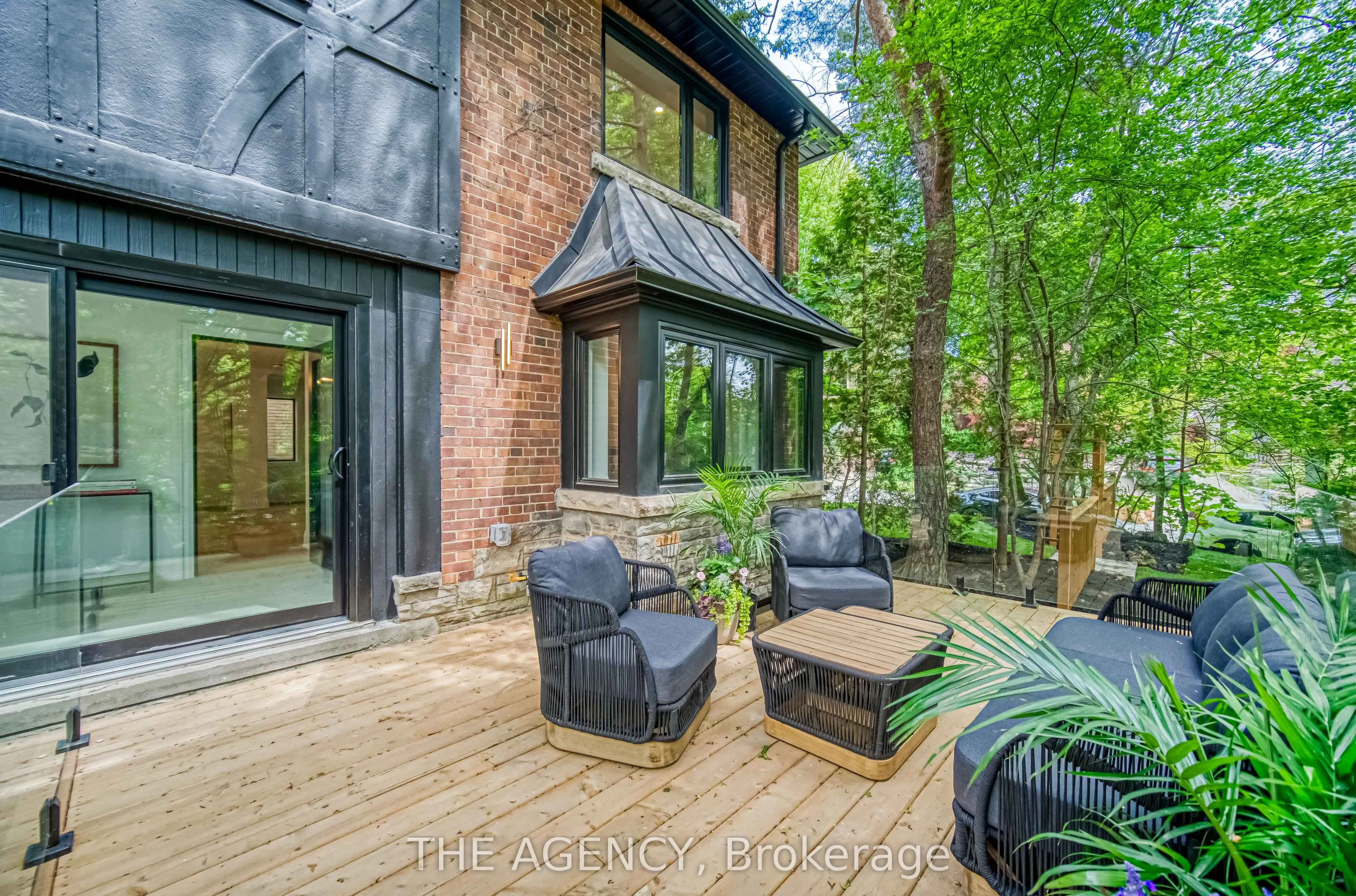 16 Duncannon Drive