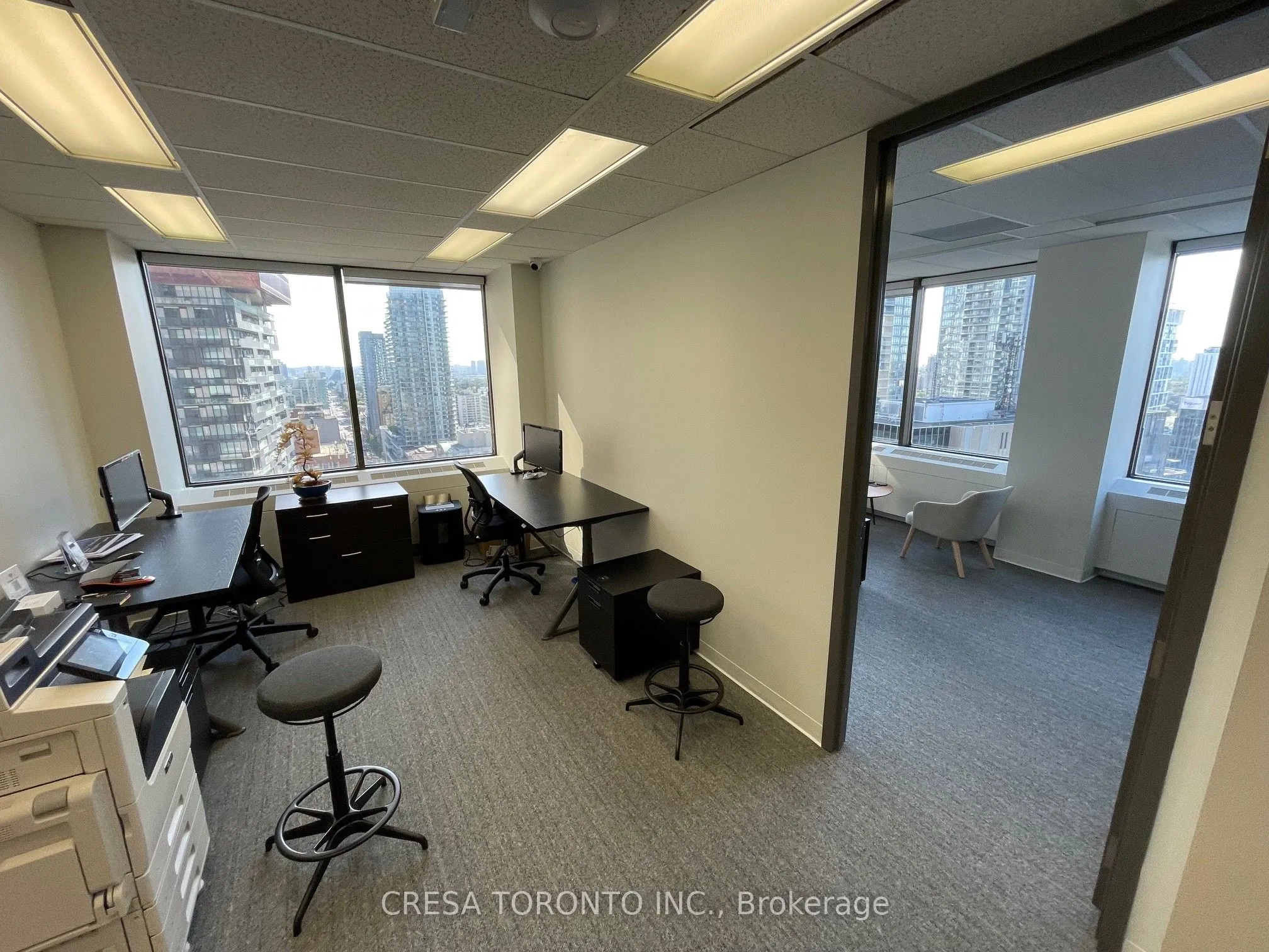 20 Eglinton Avenue W, #1902